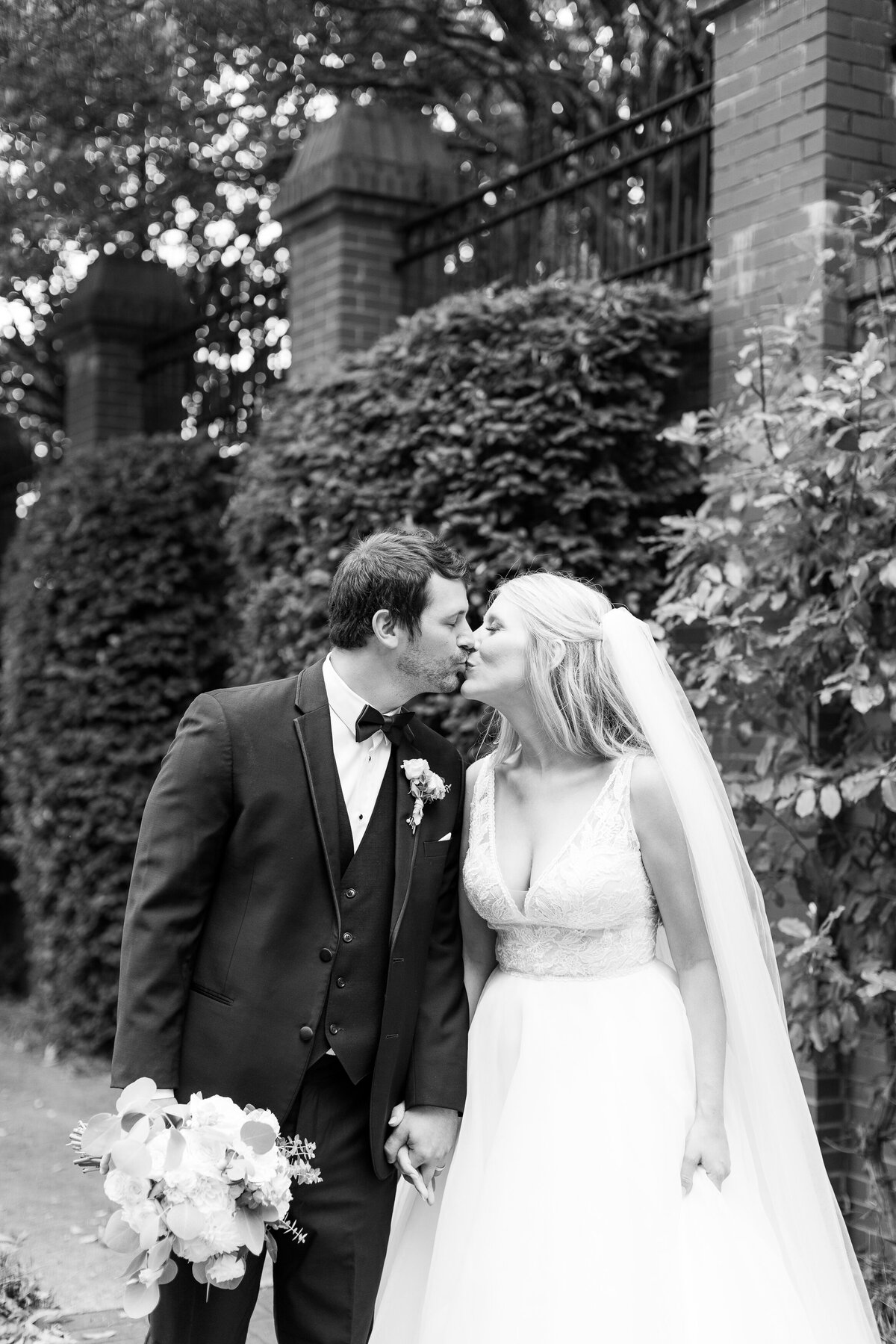 Poinsett Club Wedding Kendra Martin PHotography-100