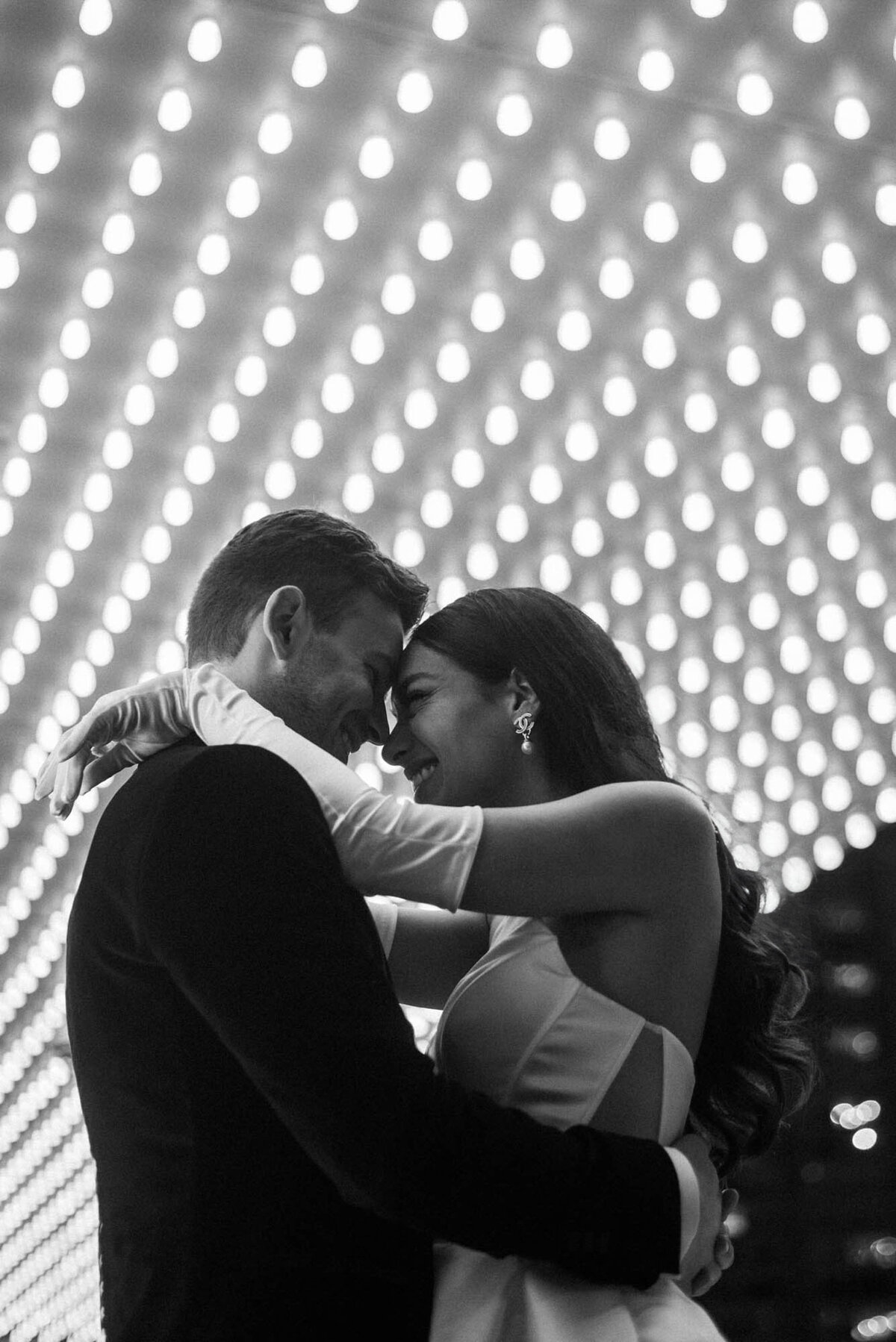 515-Storys-Building-Toronto-Canada-Raquel-Matthew-Wedding-46
