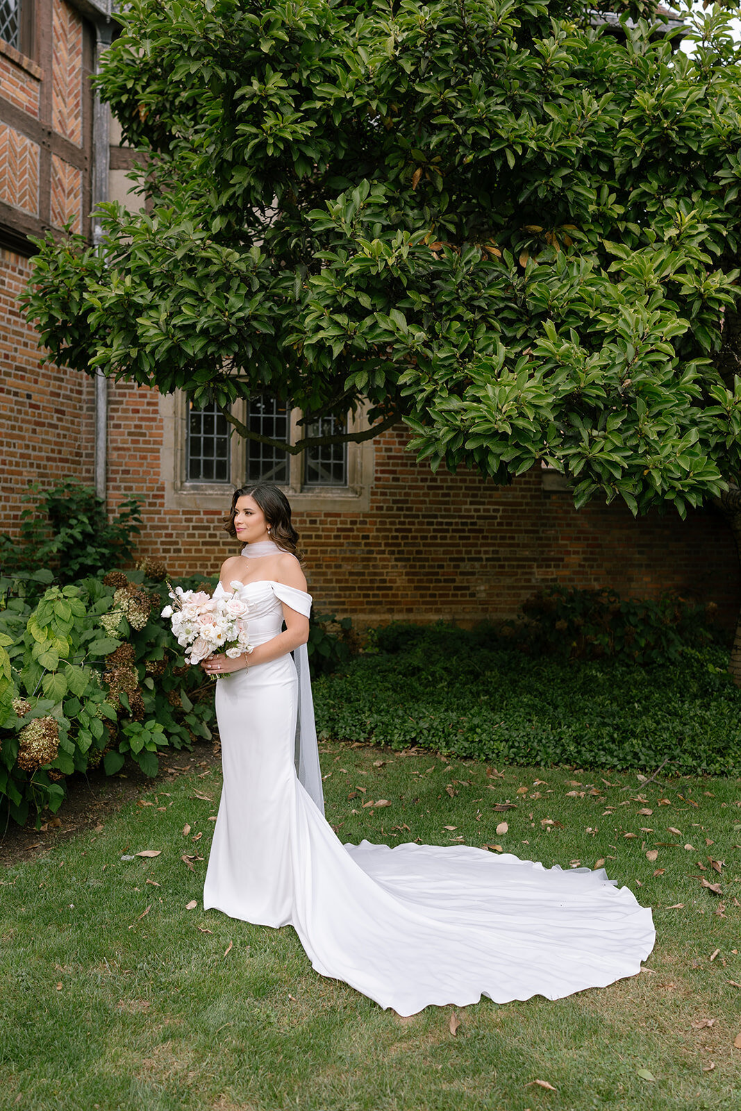 meadow_brook_hall_fall_wedding_loui_photography_michigan_wedding-18