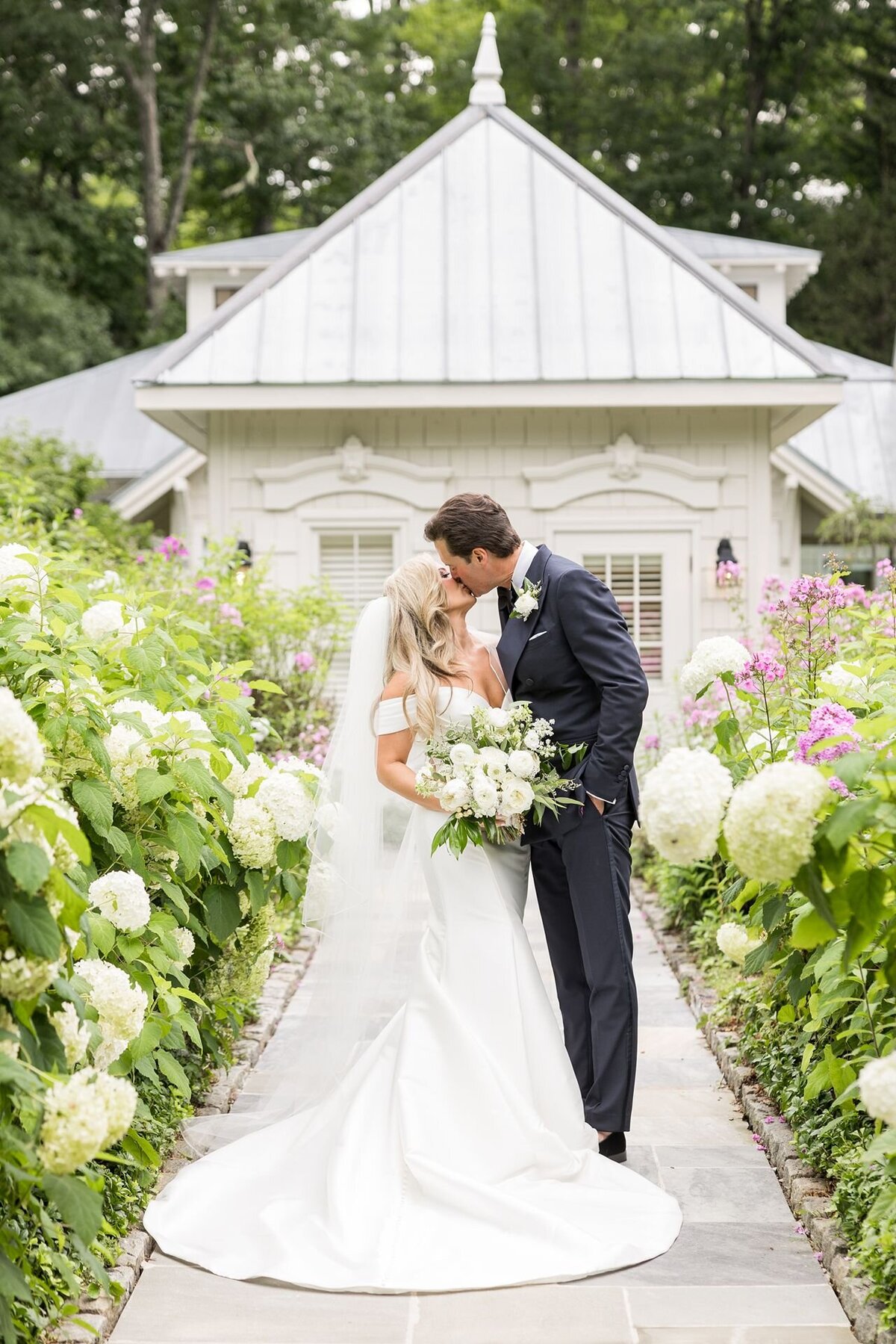 Wedding-at-Farm-at-Old-Edwards-Highlands-North-Carolina-0419