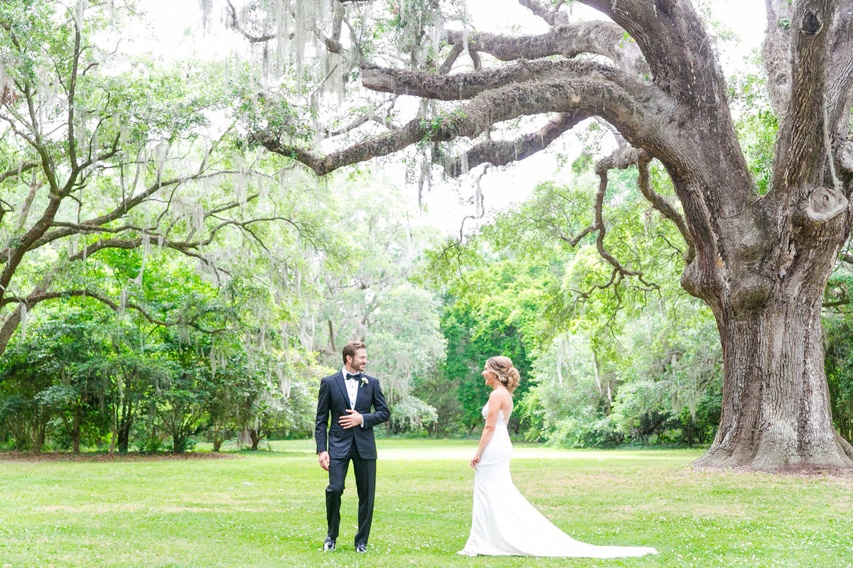 legare-waring-house-wedding-charleston-dana-cubbage-weddings-01