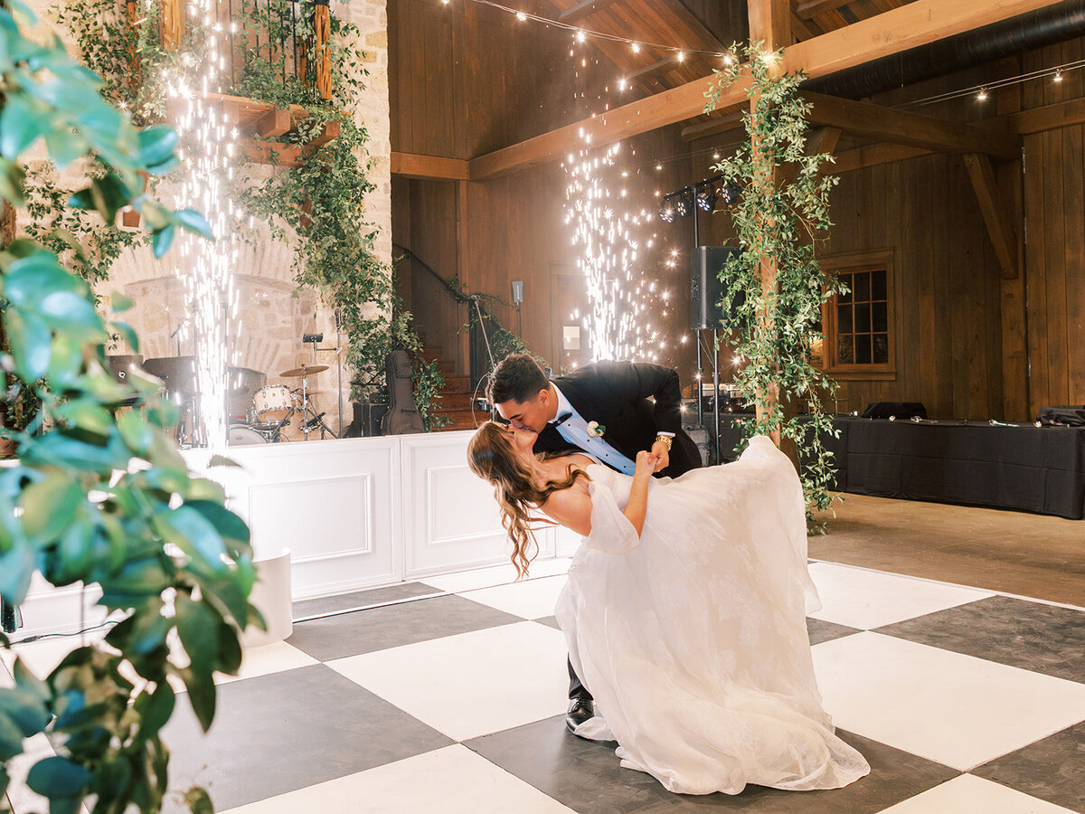 Hidden-River-Ranch-Wedding-Cold-Sparks