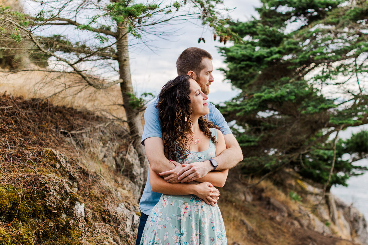 Engagement session at Rosario Beach in Deception Pass PNW near Seattle by candid colorful photo by Joanna Monger Photography