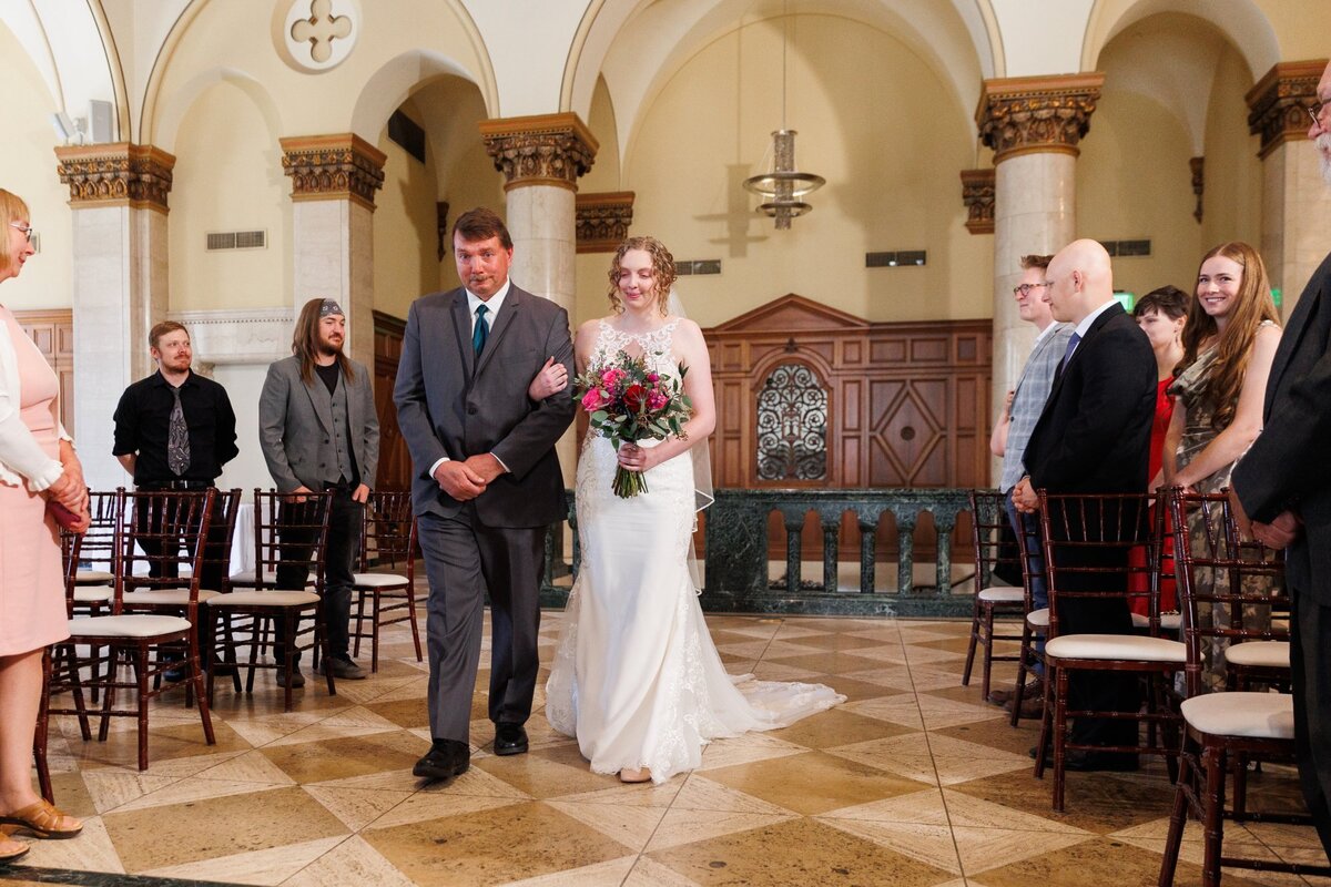 17-grand-rapids-city-flats-hotel-wedding