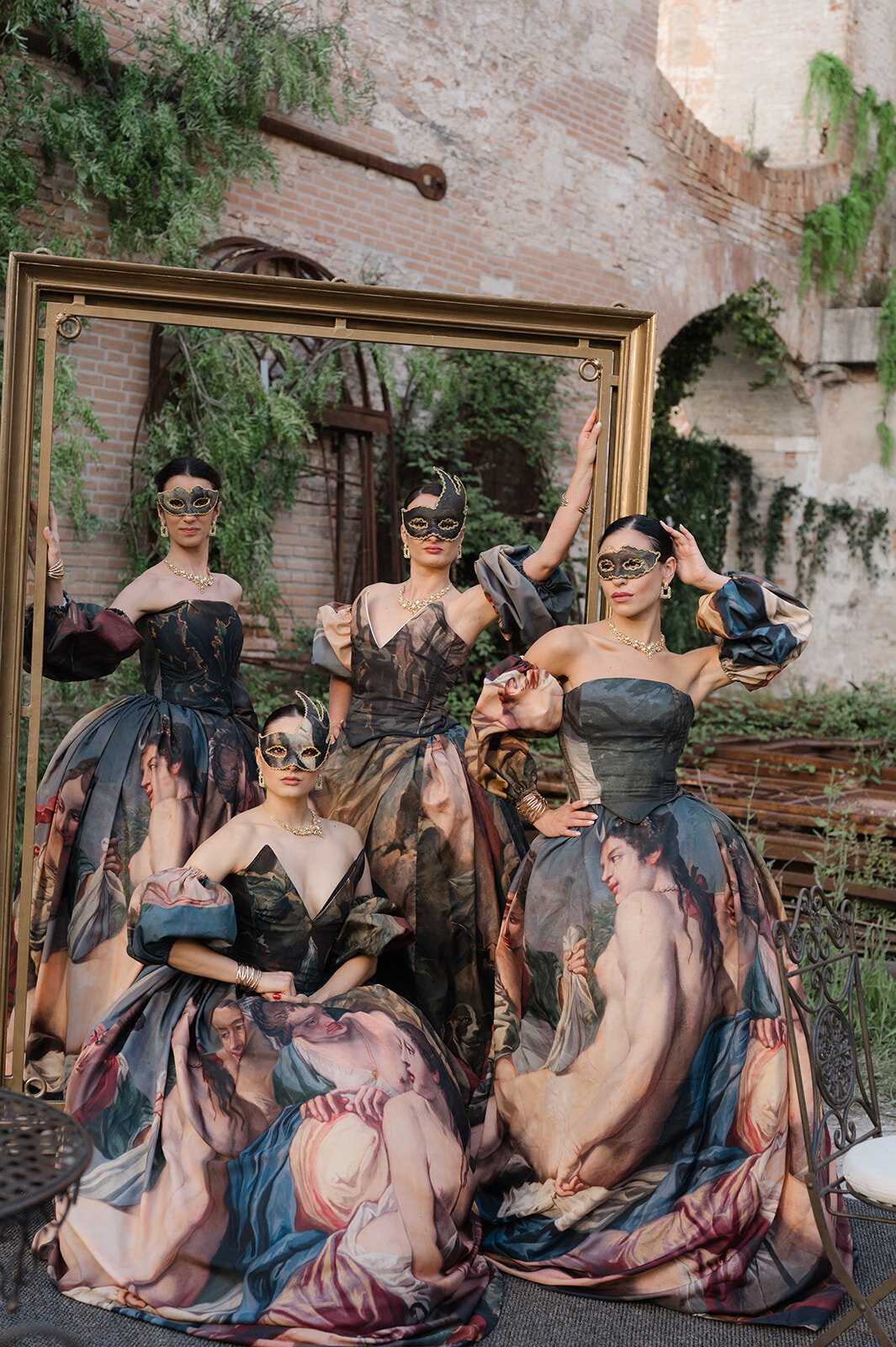 078-REVISED-051EW-ARTISTS-FAVORITES-FINAL240621-200