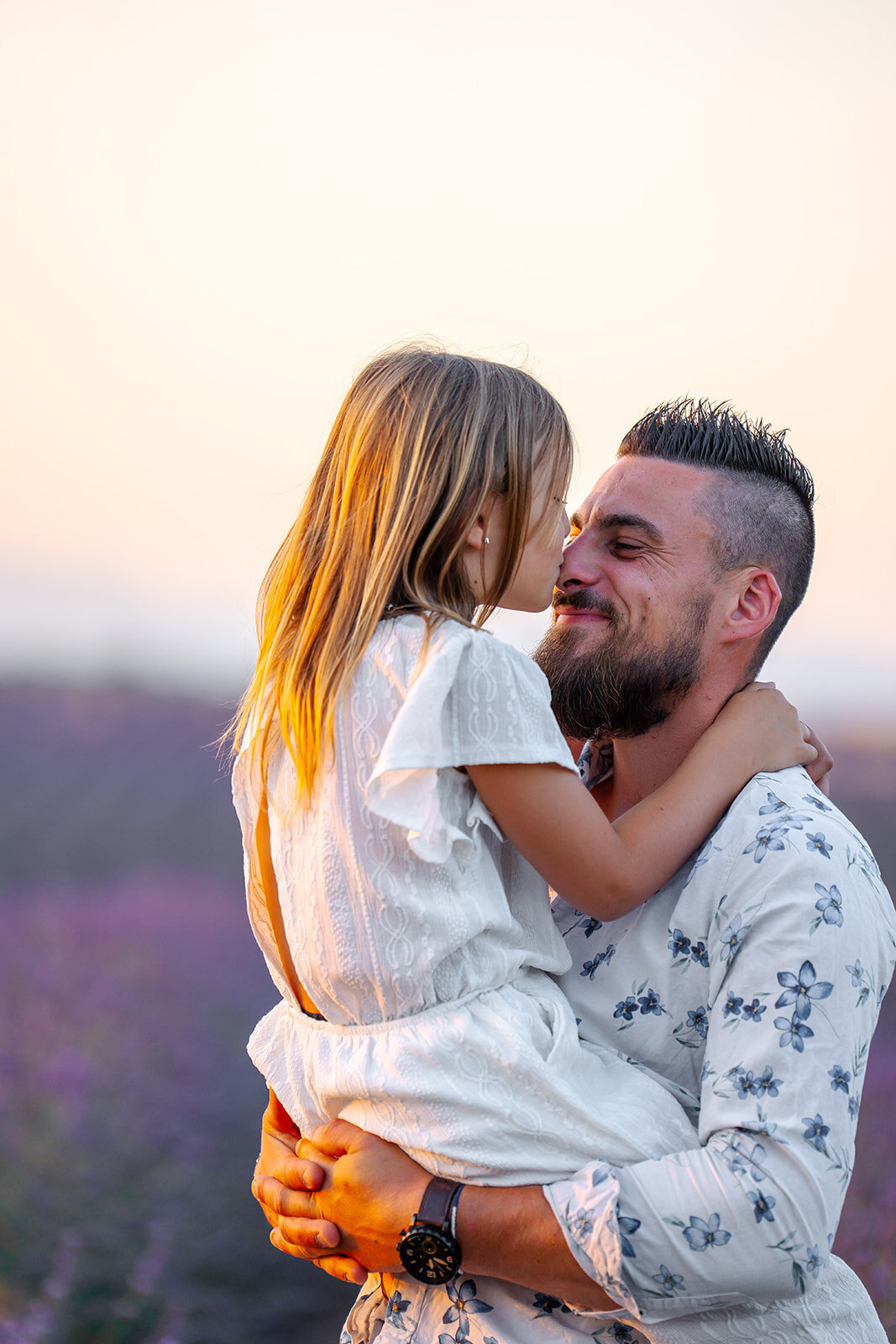 photo-famille-provence-coucher-de-soleil-et-lavandes1