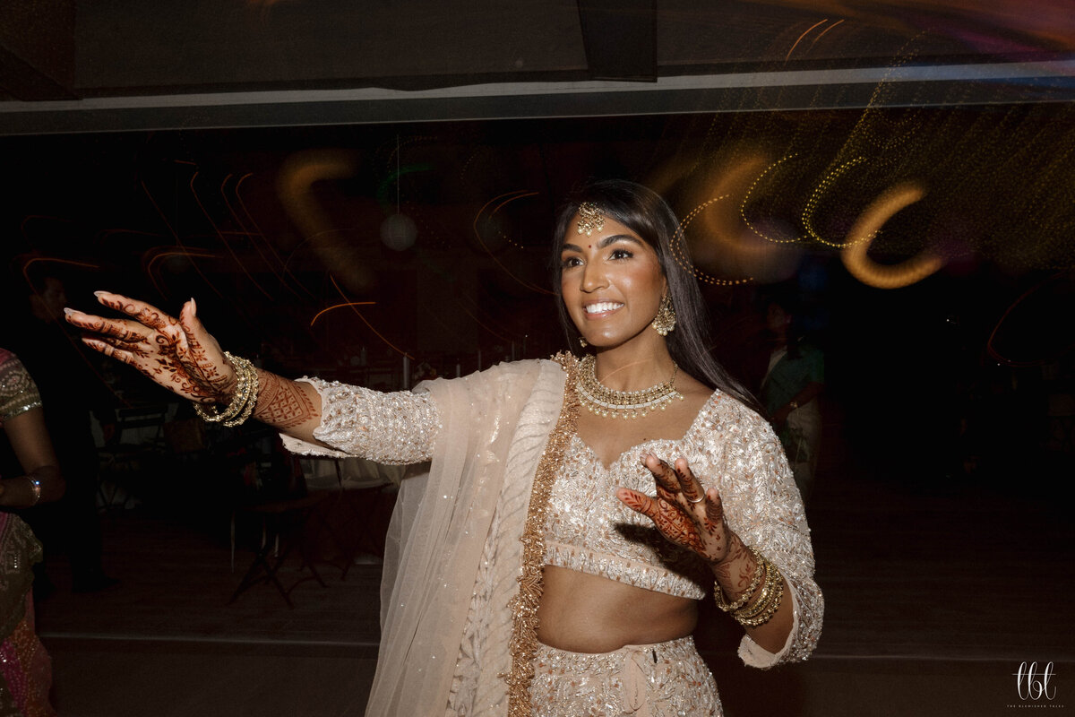 FayeFernCreative-CalamigosRanch-Wedding-Pavilion-Reception-AM-96
