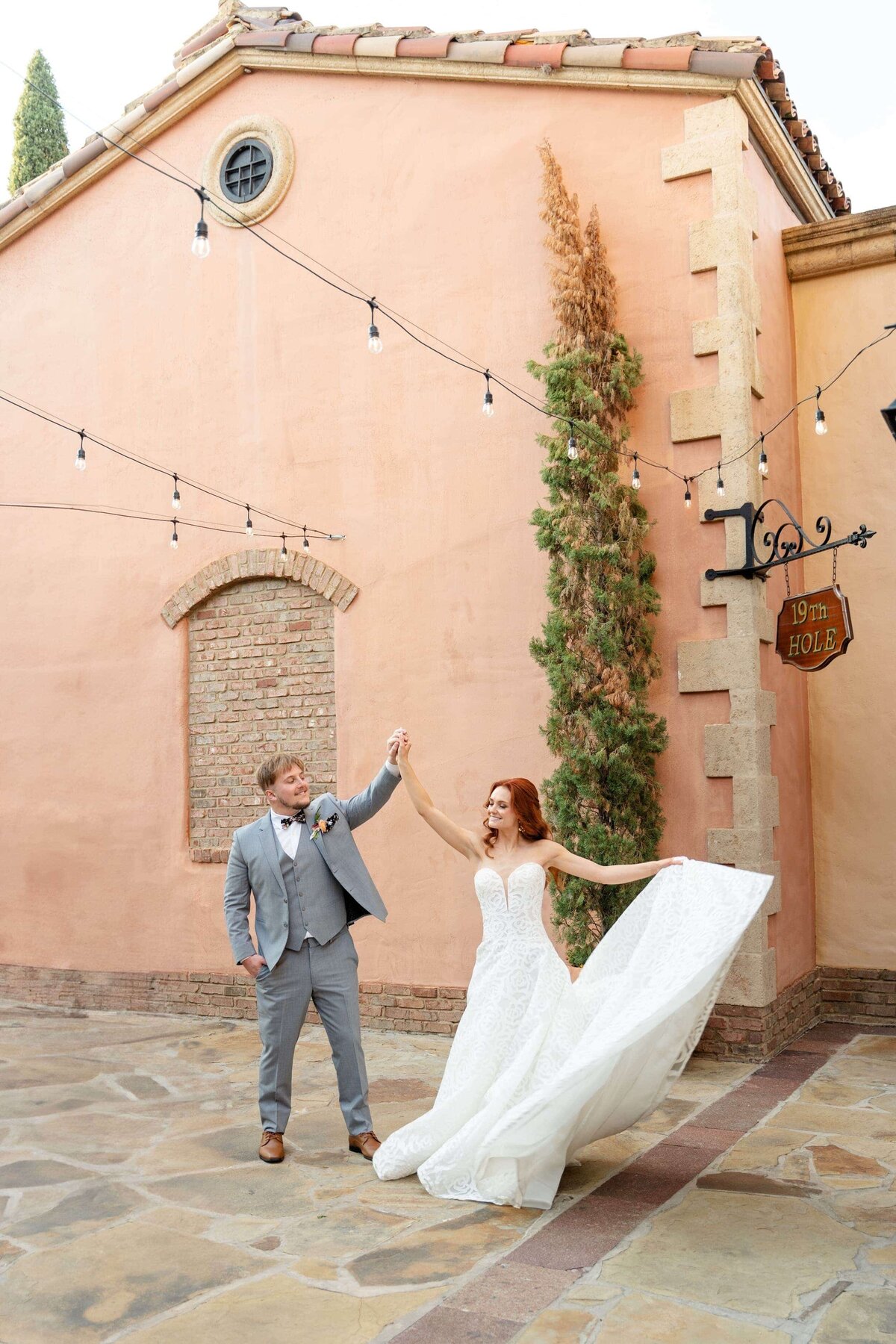 Klarissa-Lissette-wedding-photographer-Bella-Collina-106