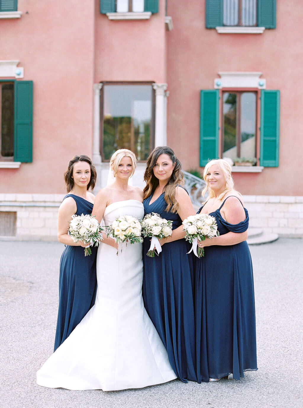 best-italy-wedding-photographer-soft-airy-lake-como-garda-mike-hannah-previews-30