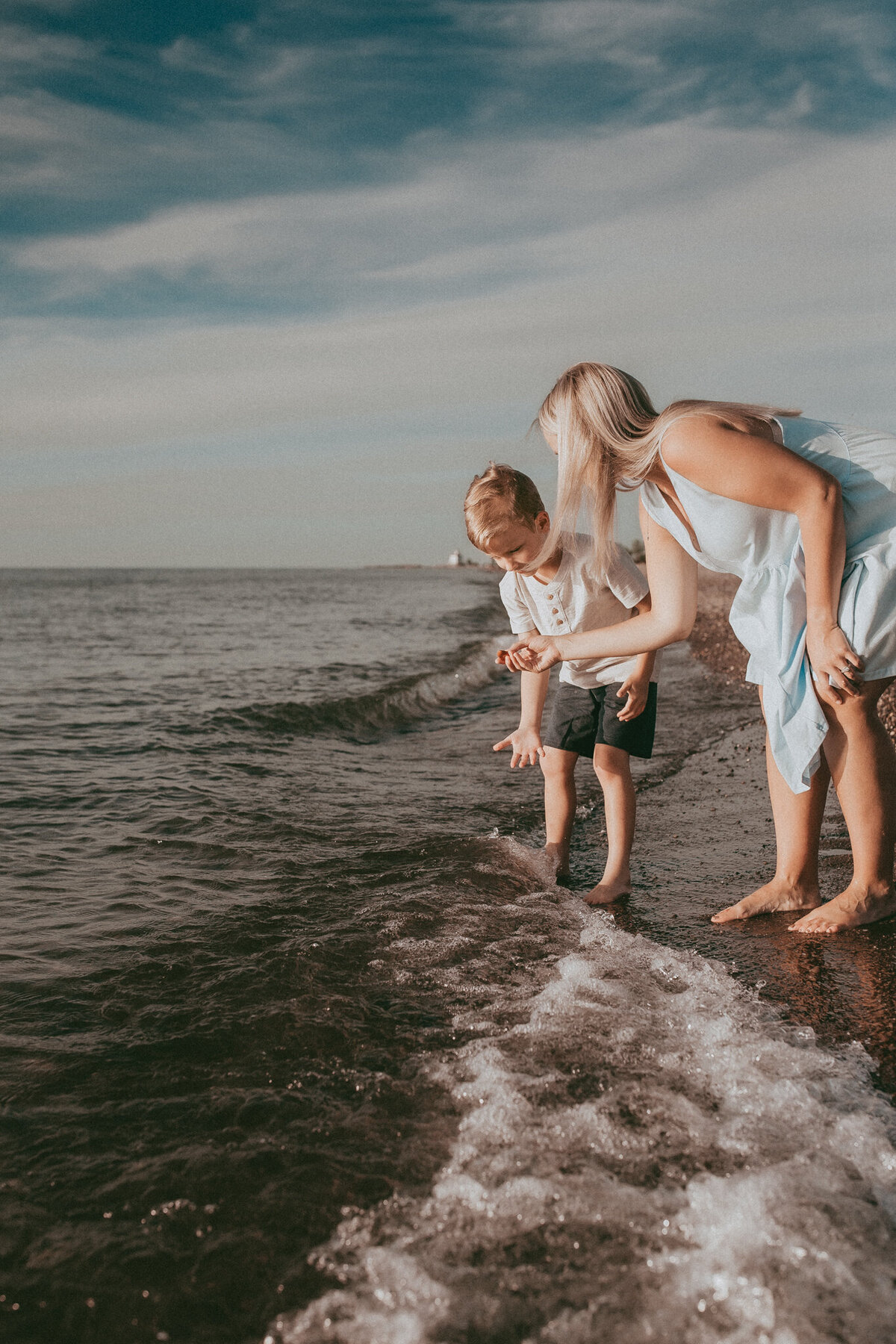 headlands beach maternity photos