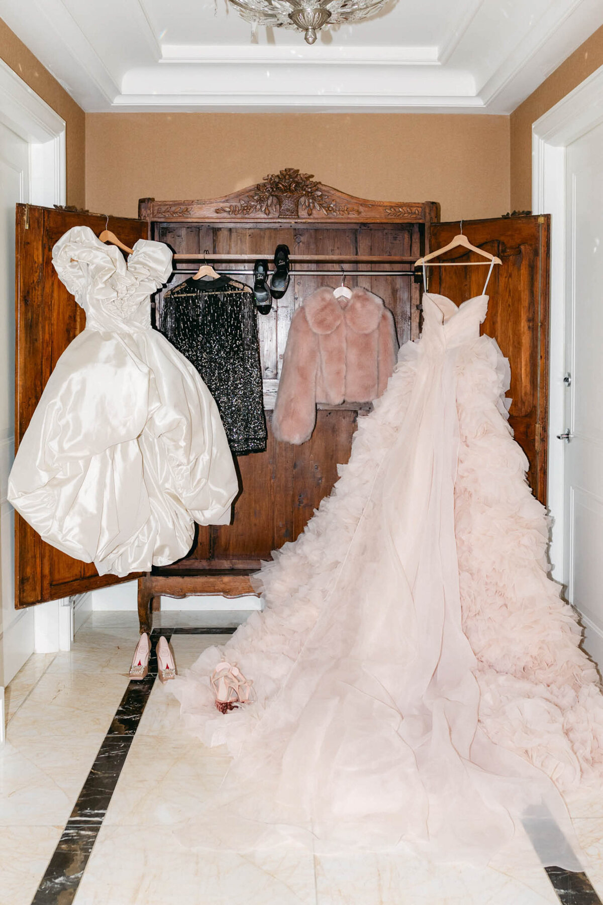 515-Notre-Dame-The-Ritz-Carlton-Montreal-Canada-Victoria-Philippe-Wedding-3