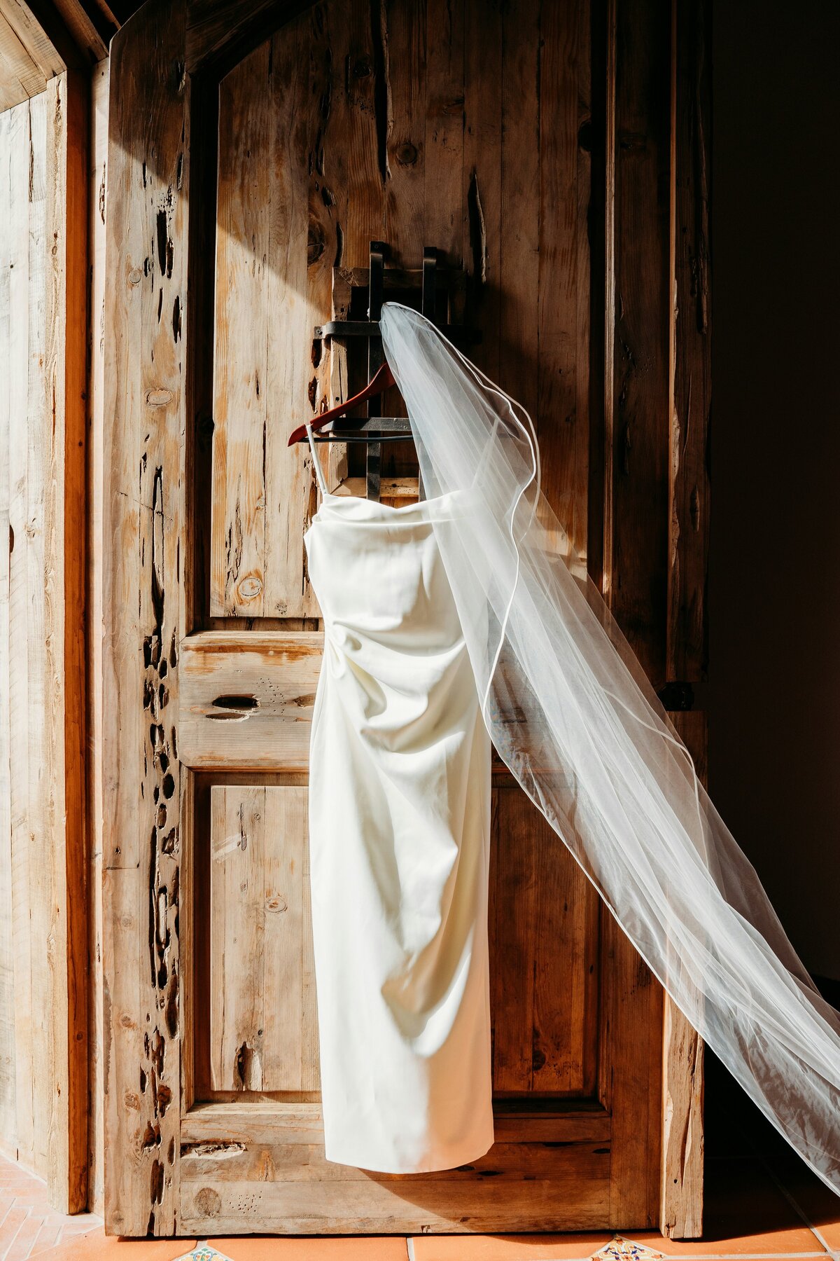 josue-michel-EZM_TkKtkQQ-unsplash