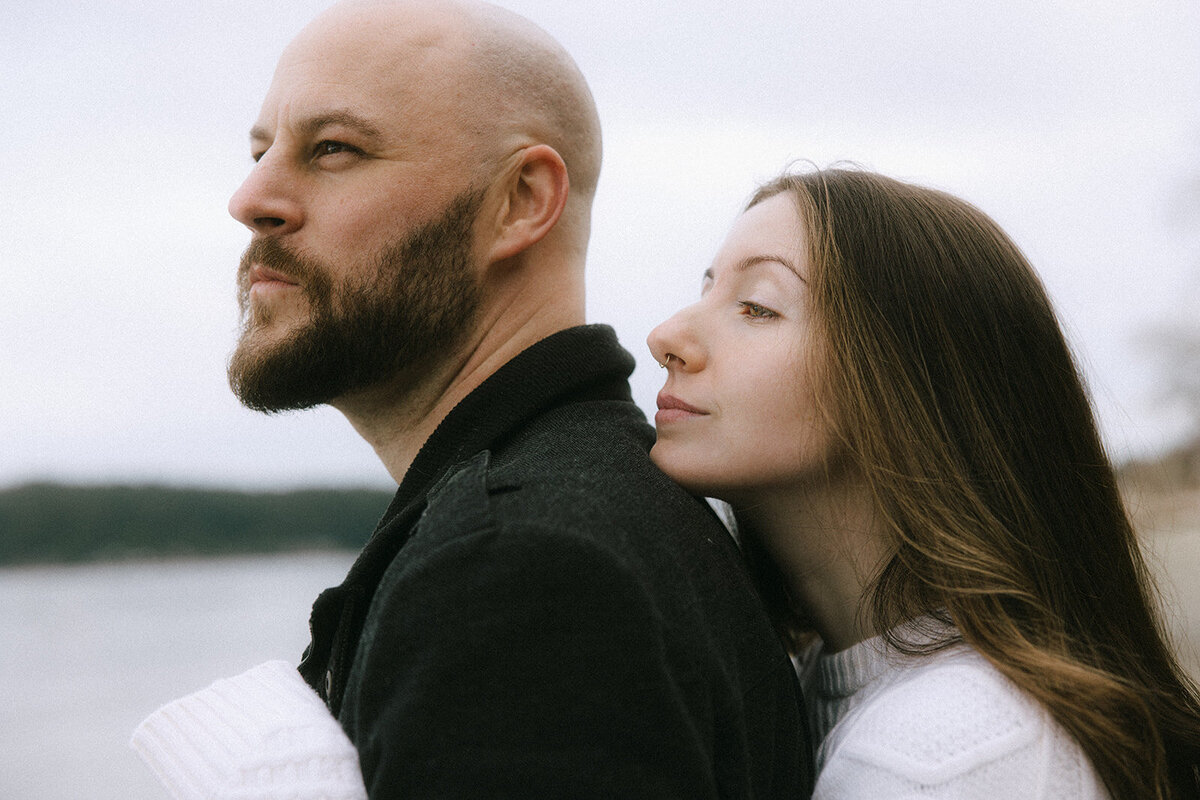 couples-engagement-closeup-cinematic-love