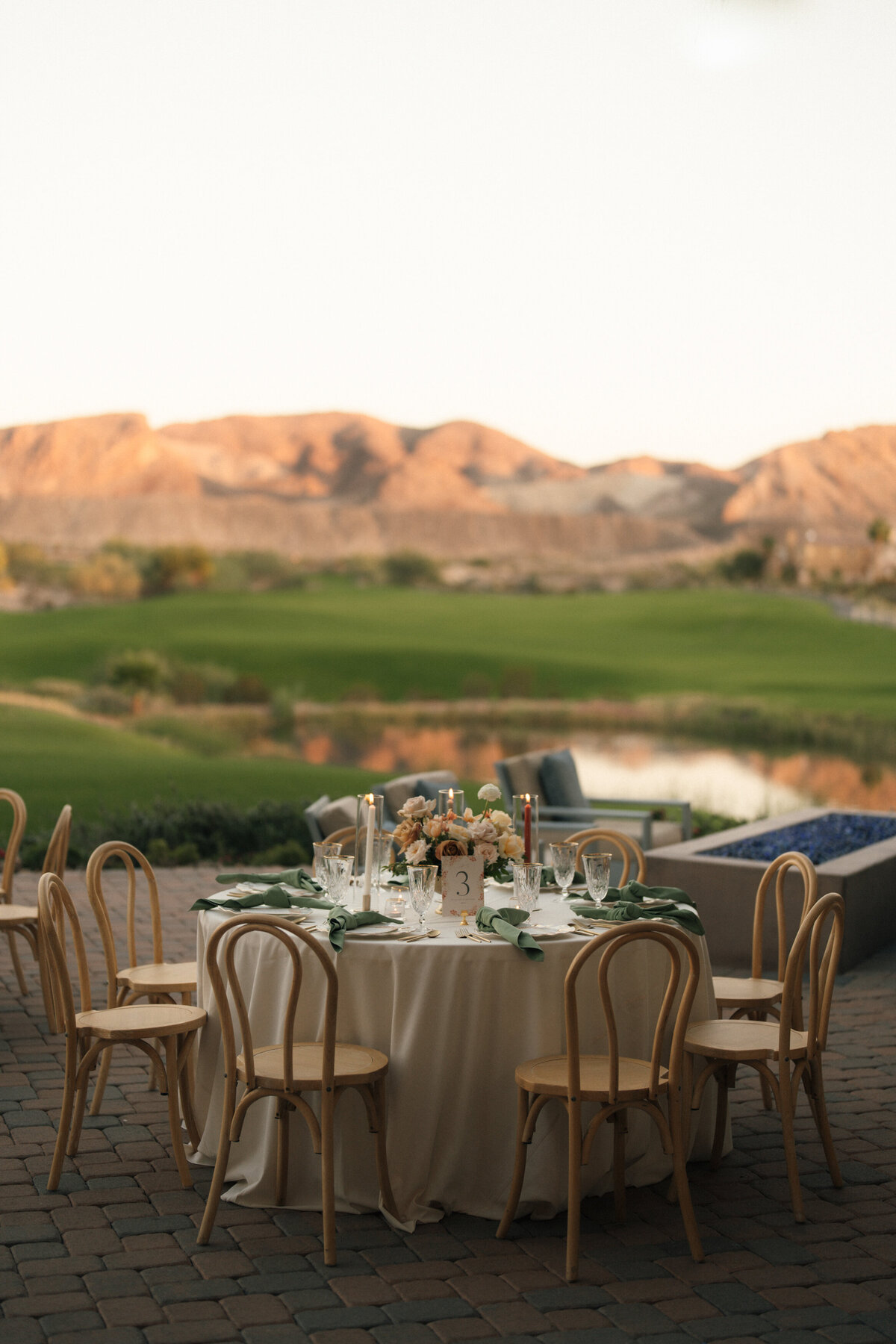 of-the-desert-flor-las-vegas-wedding-florist-lake-las-vegas-sports-club-0021