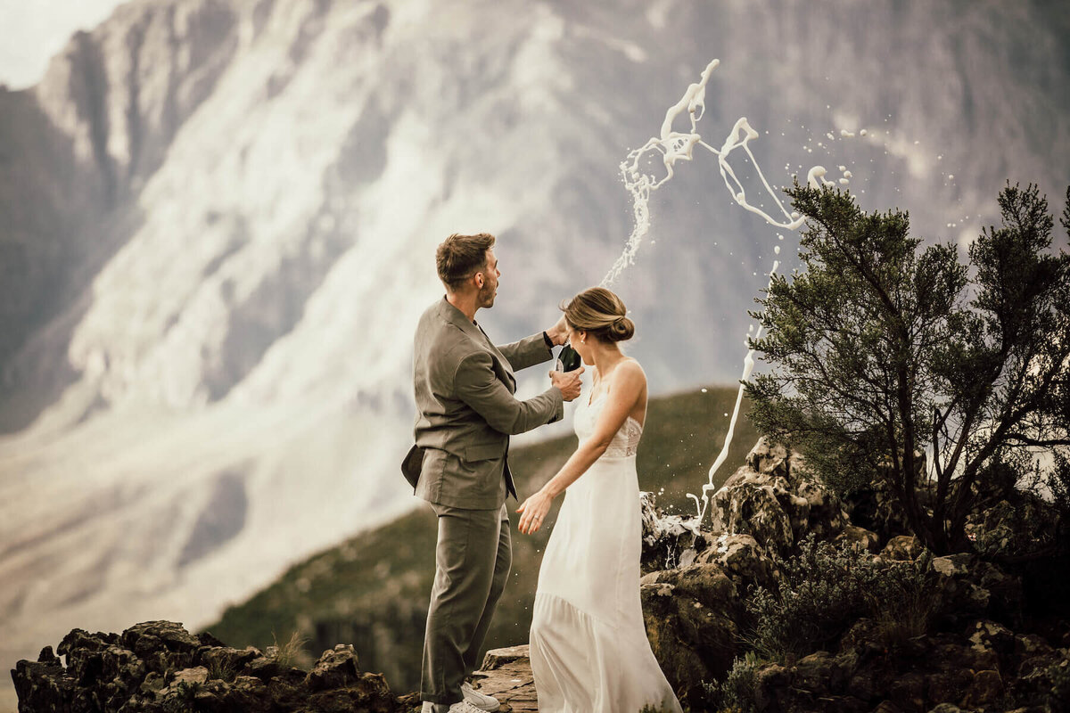 south-africa-elopement-wedding-hiking-photographer-03