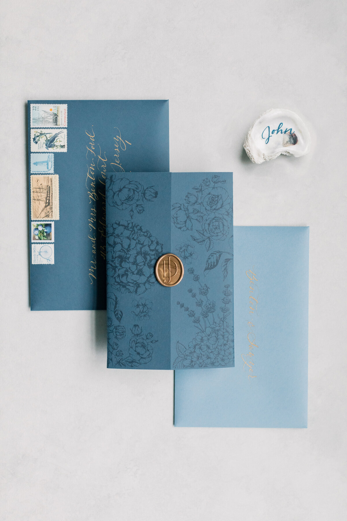 custom-monogram-wax-seal-wedding-invitation