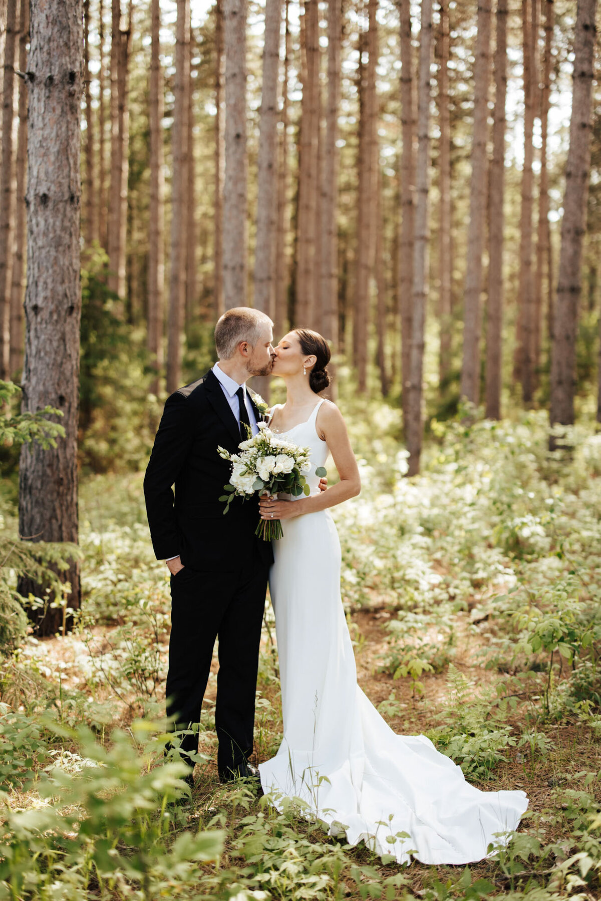 Pinewood Events - Minnesota Modern Nature Inspired Venue - spring - 5