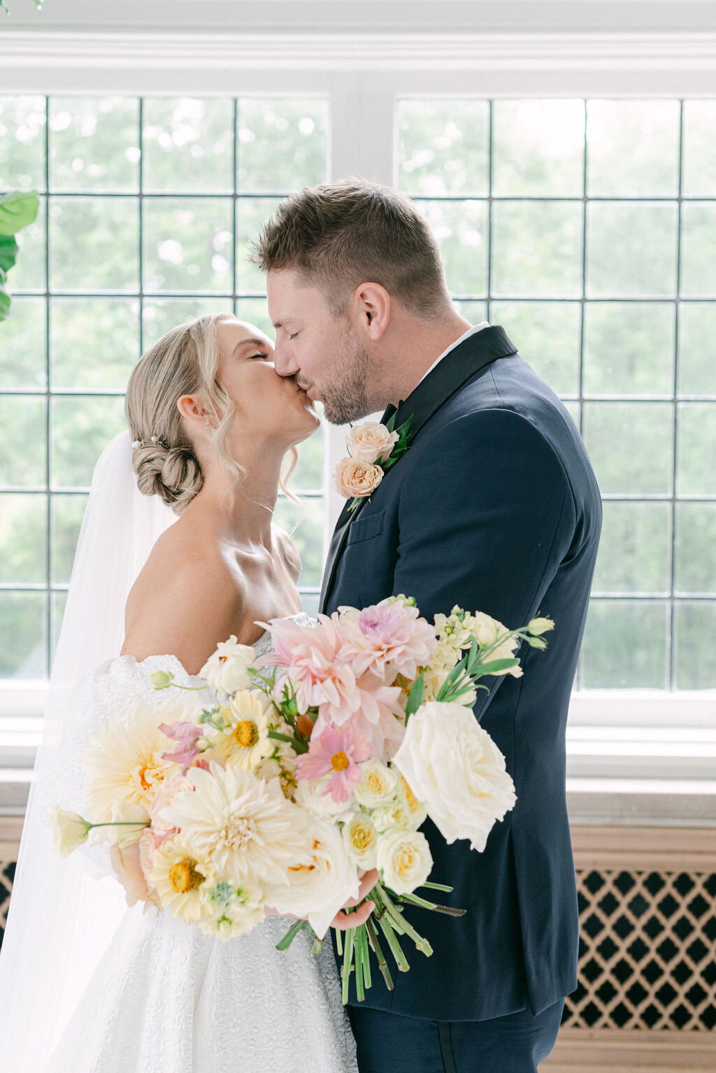 Indianapolis Wedding Florist Planner_First Class Designs_kristen bowen photography_