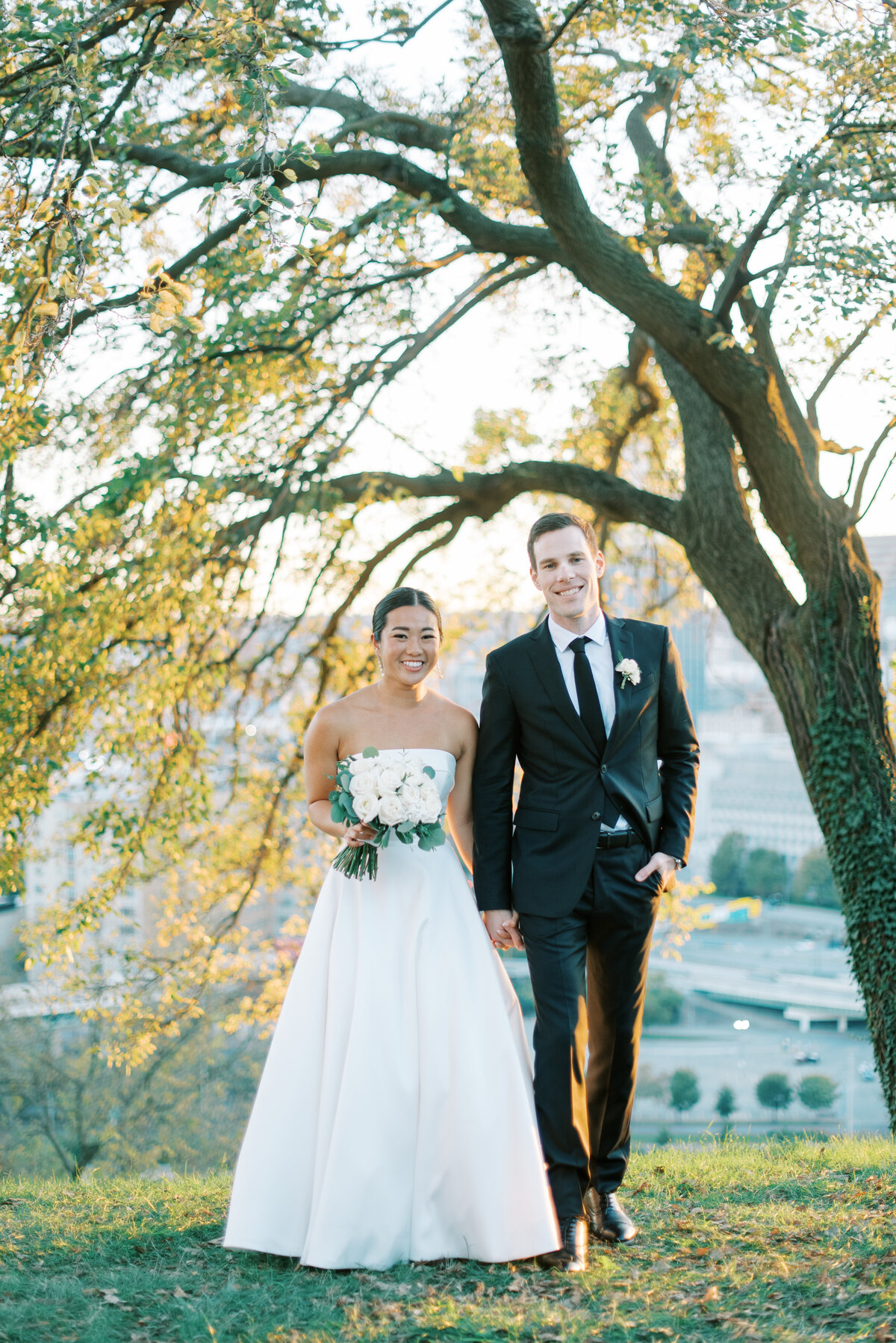 cassie-nichole-photography-cincinnati-ohio-wedding-photography-the-view-at-mt-adams-hannah-jeff-wedding-day-bride-and-groom-177