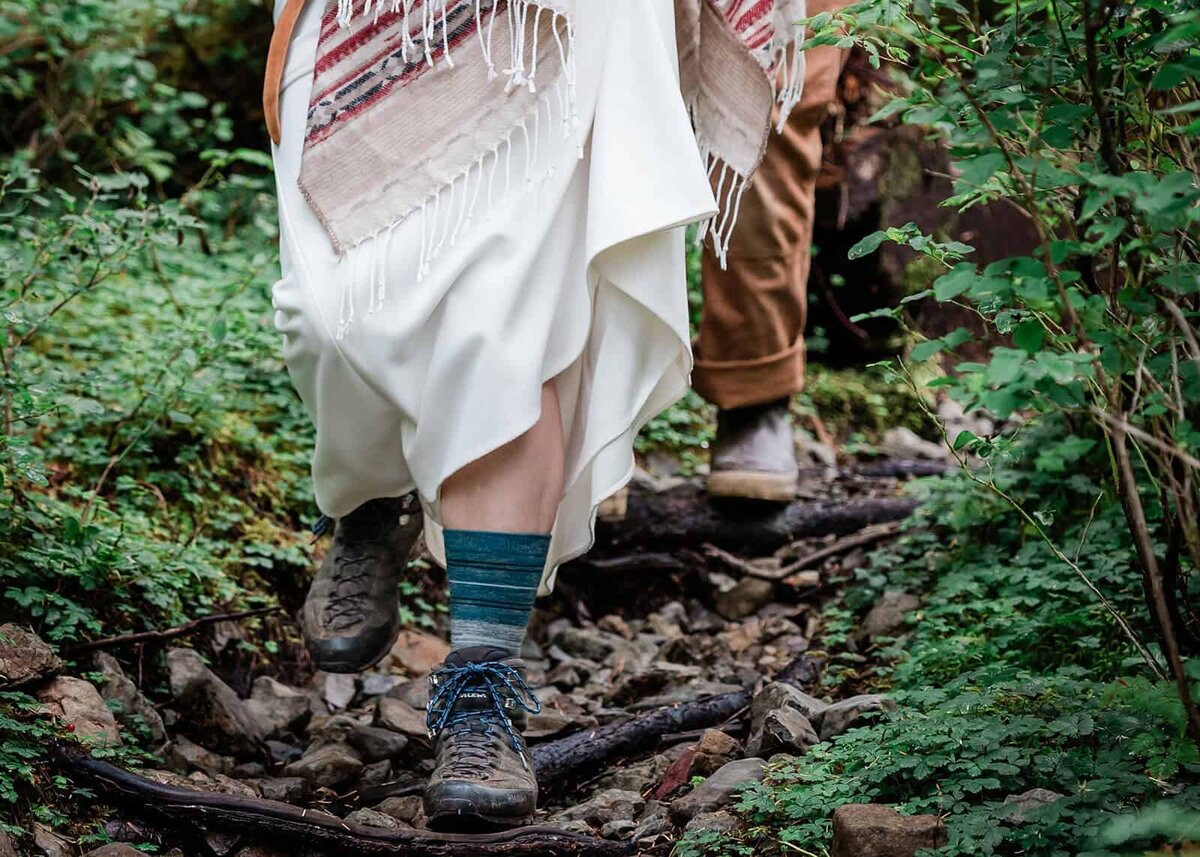 seward-wedding-venues-with-hiking-to-ceremony-locations