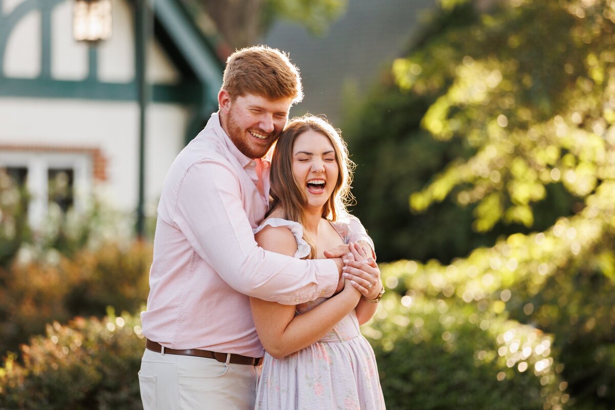 03-kellogg-manor-house-grand-rapids-engagement