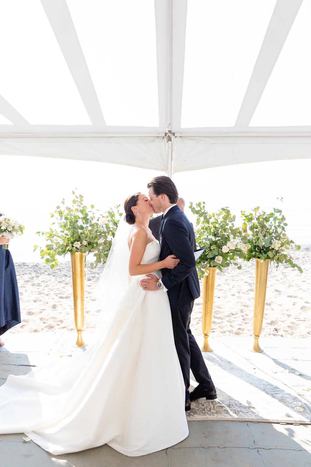 Private Family Cottage Estate Wedding Goderich Ontario | Dylan and Sandra Photography 021