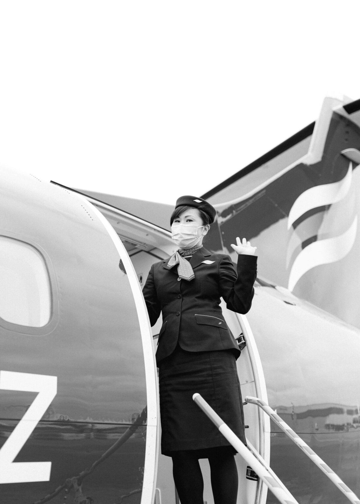 chloe-winstanley-events-gstaad-harrods-aviation-private-plane