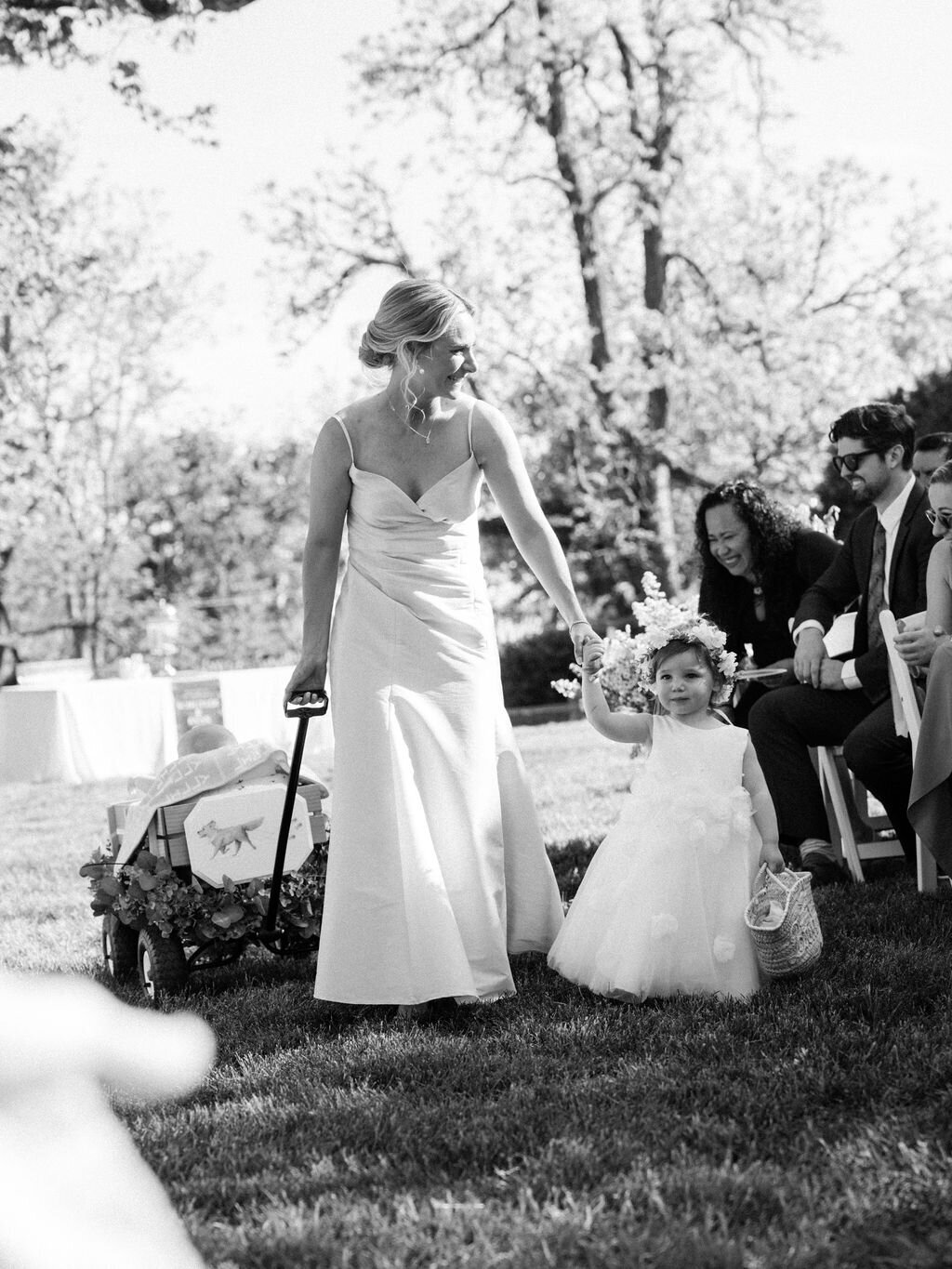 NikkiSanterre_EastCoastLuxuryWeddingPhotographer_CliftonInnWedding_Sky&Ryan-81