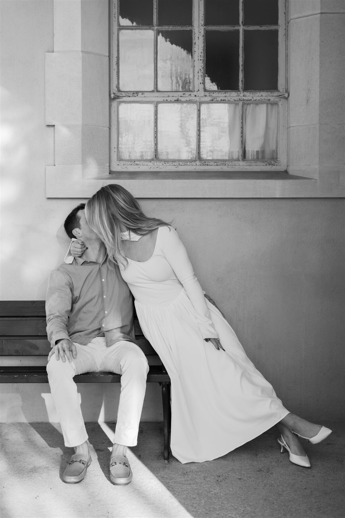 nikkinetzerphotos-wilmingtonengagement-citycoupleengagementphotos-0681_websize