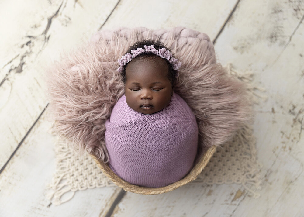 NEWBORN_BABYGIRLBLACKBABYINABASKETPURPLEPINK