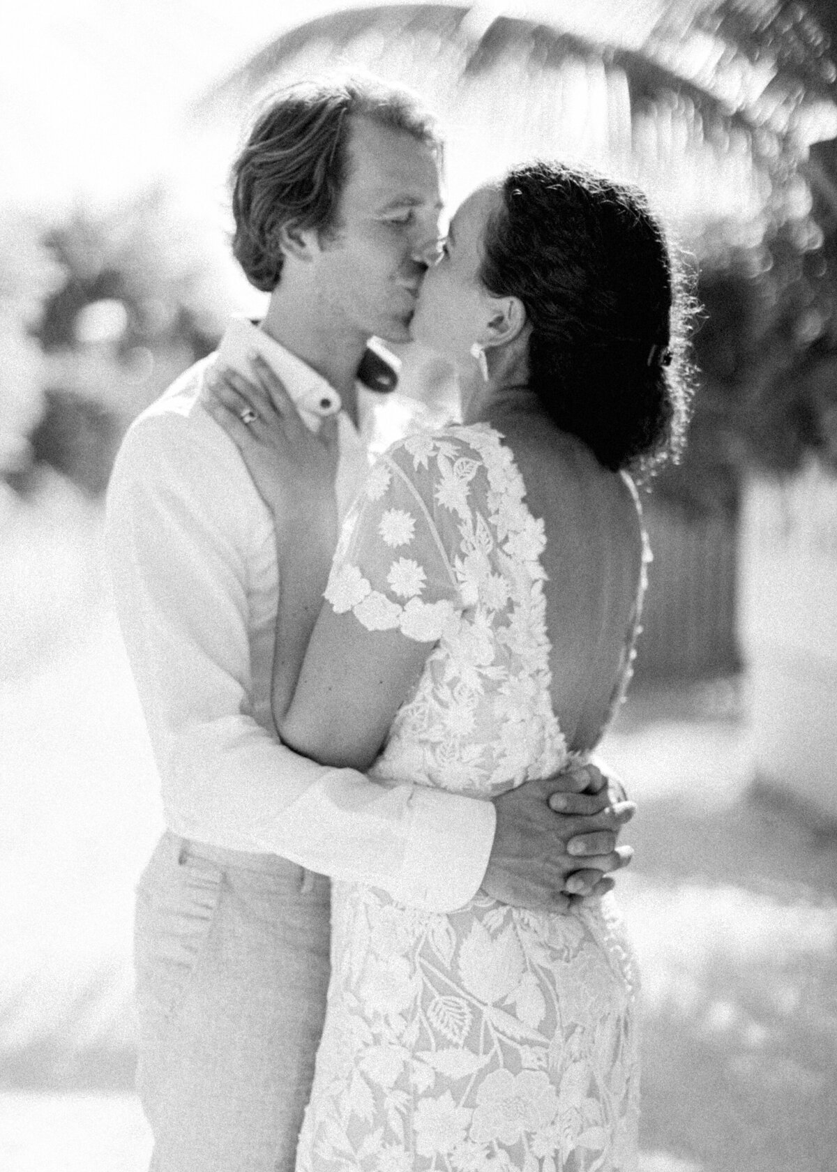 alessandra-shane-harbour-island-wedding-hollyclarkphotography-h-786
