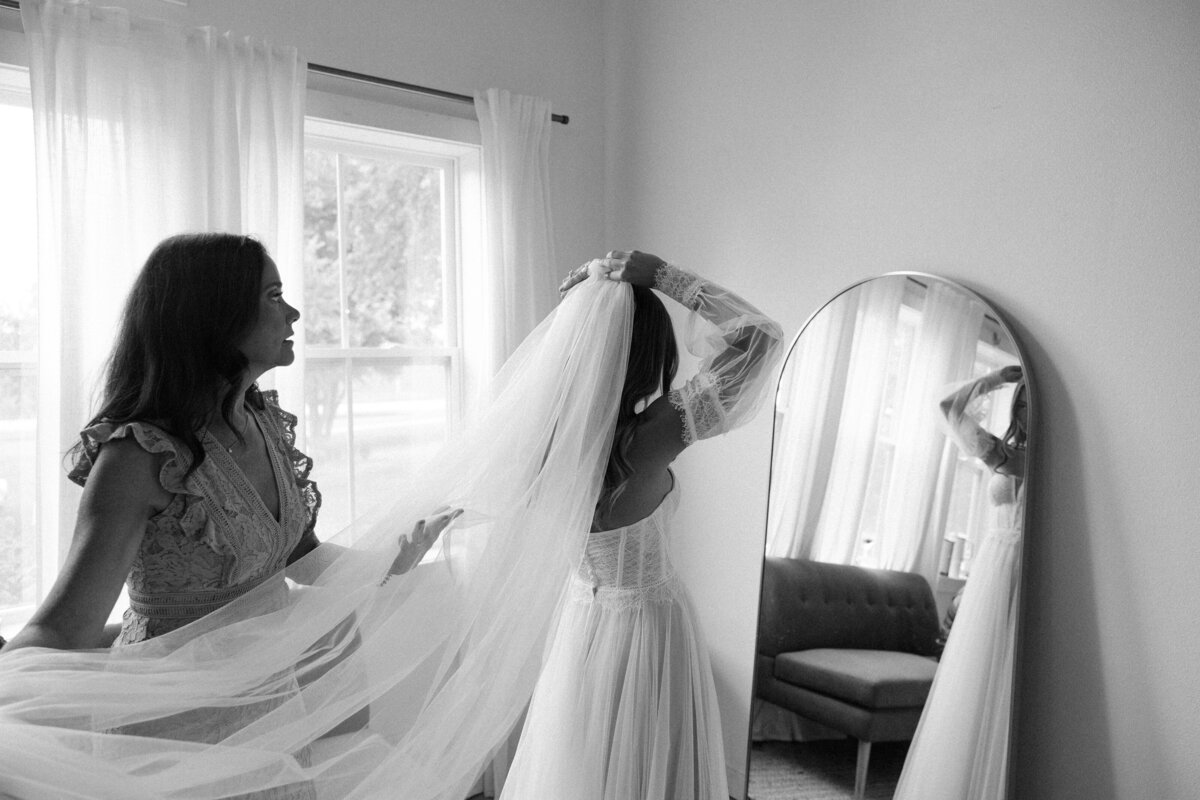 Sarah + Dane Wedding Sneak Peeks-Mariah Jones Photography-55
