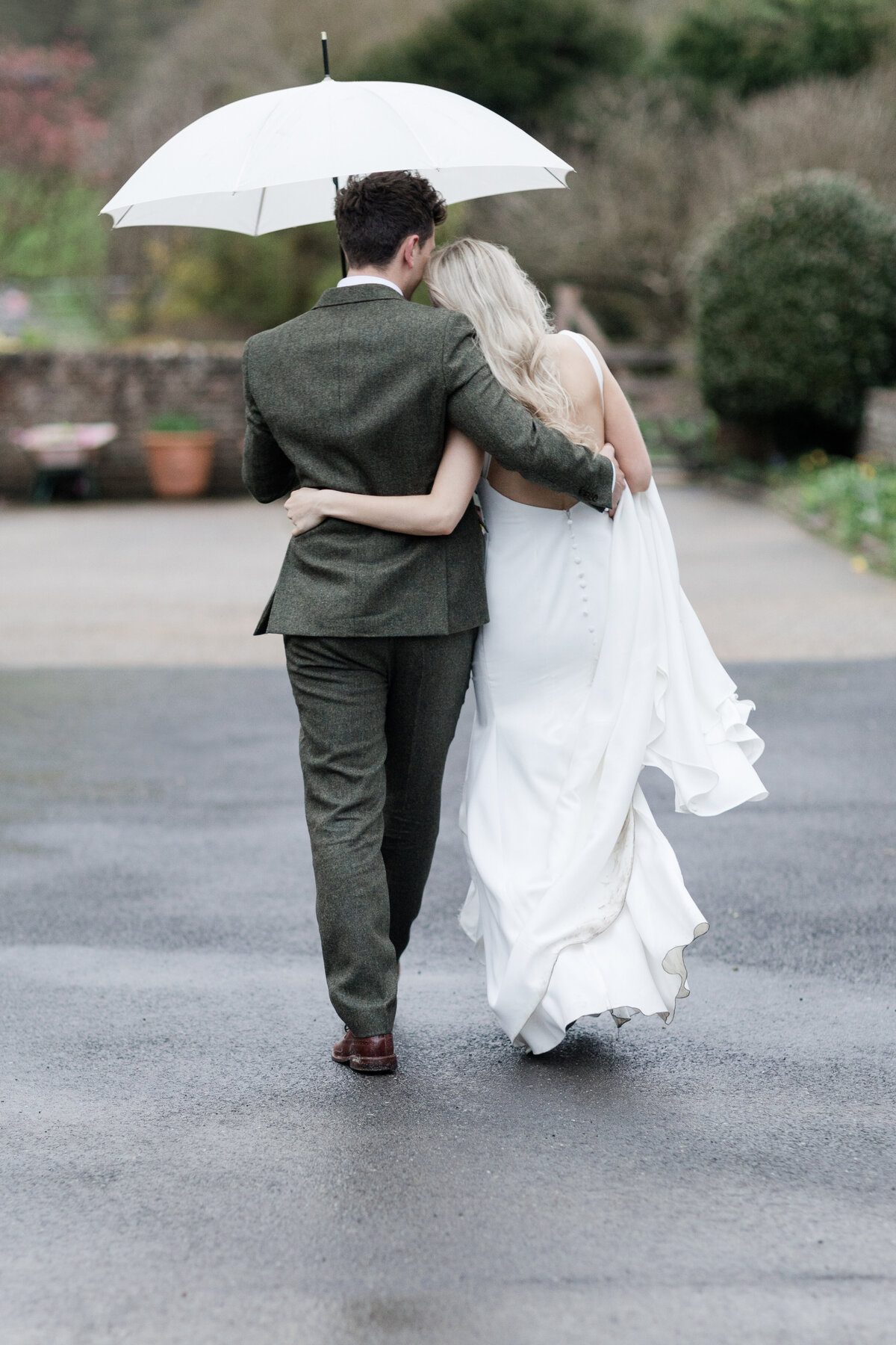 036 upwaltham barns wedding photos