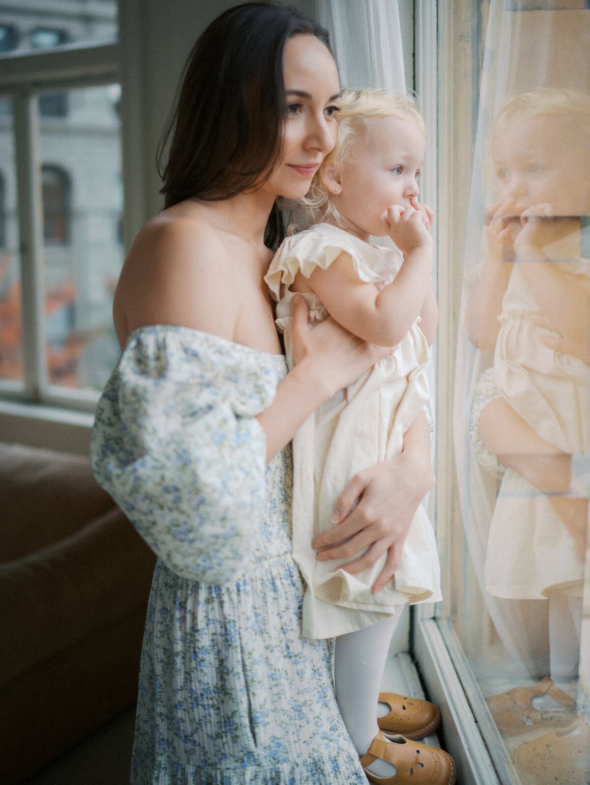 Motherhood Session in Studio_Vancouver family photographer_89
