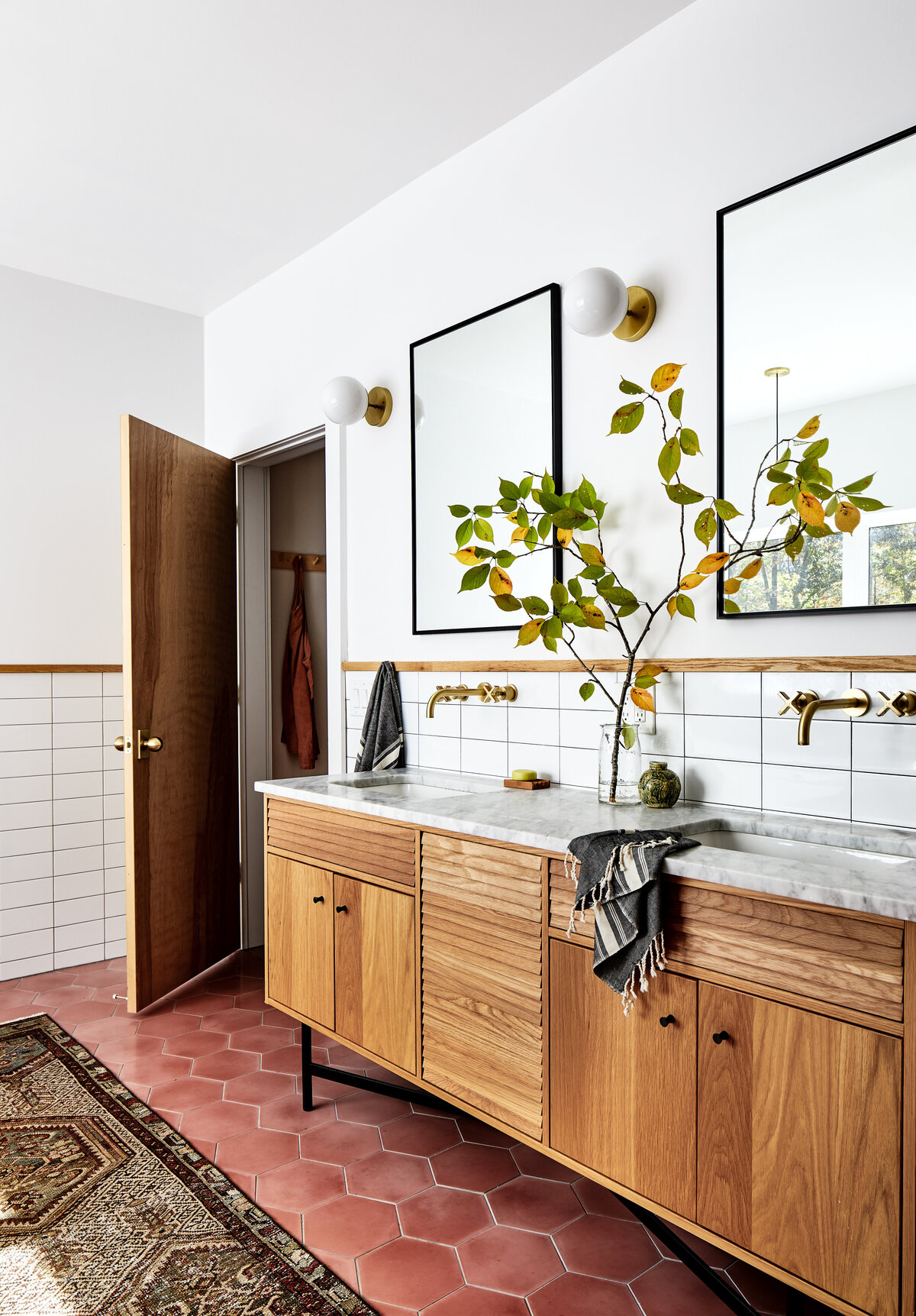 Catskills-Primary Bathroom-Sanabria