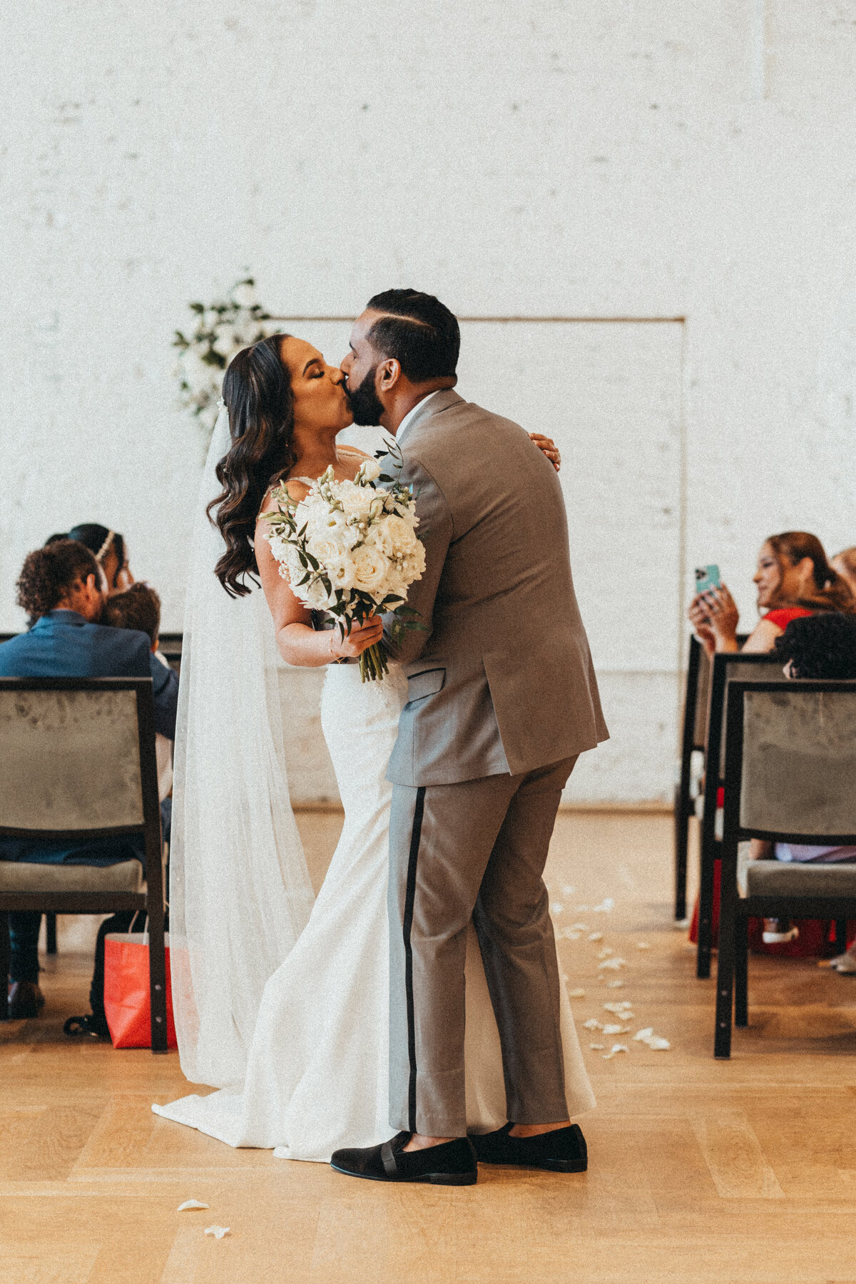 ariel-amir-photo-hotel-haya-elopement-chantilly-chic-celebrations-2