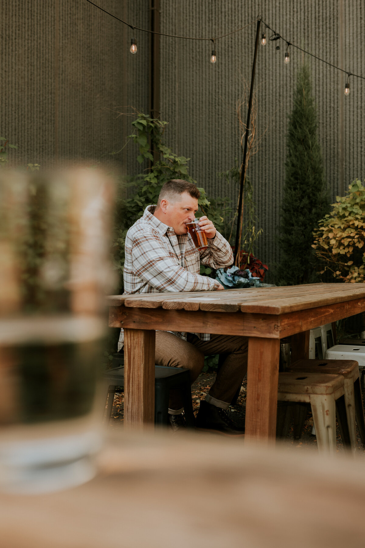 Ready to make real connections? Professional dating photography ensures your profile photos look confident, natural, and engaging.