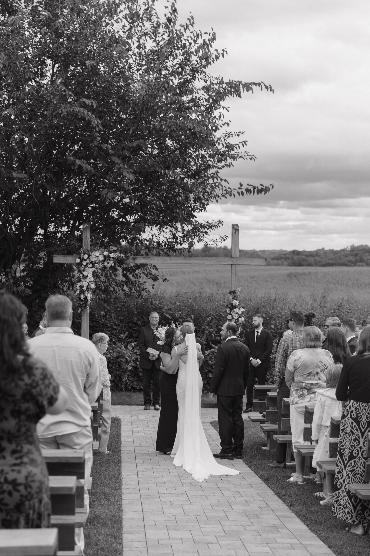 Legacy Hill MN Wedding Photographer-28