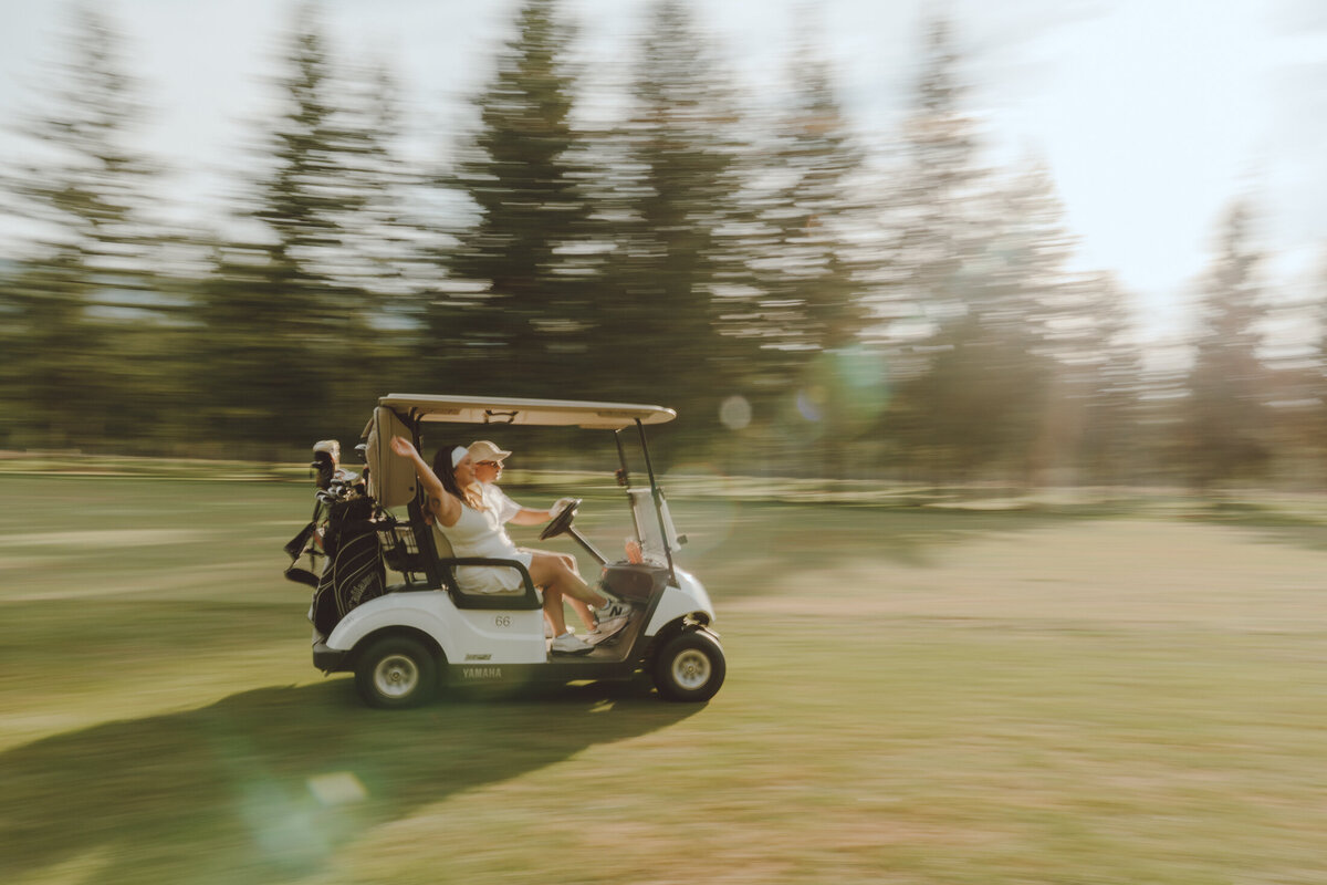 Mount-Si-Golf-Course-Couples-Photos-135