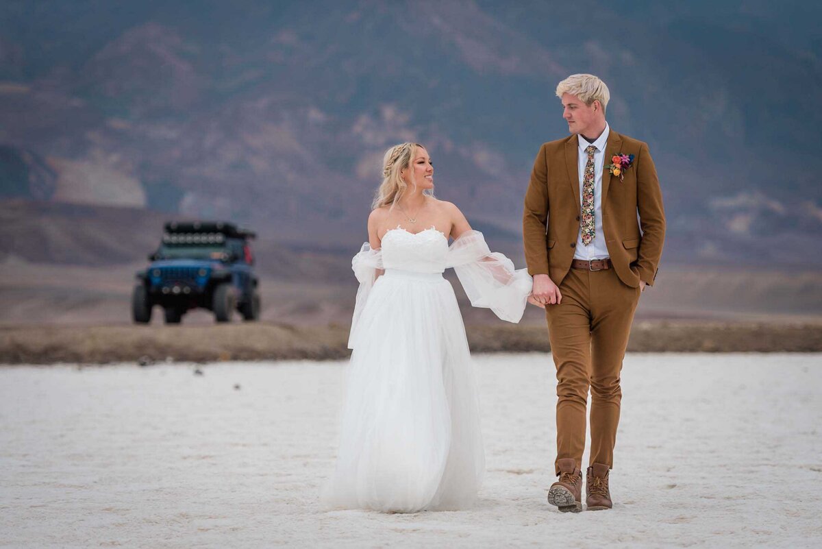 top-desert-national-parks-for-elopements-Soul-and-Sky-Weddings
