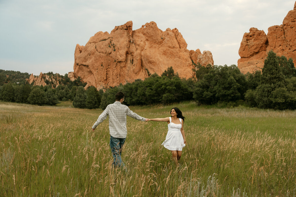 Abigail Anne Photography Storytelling Wedding Photographer in Colorado and Chicago — Engagement Photo 52