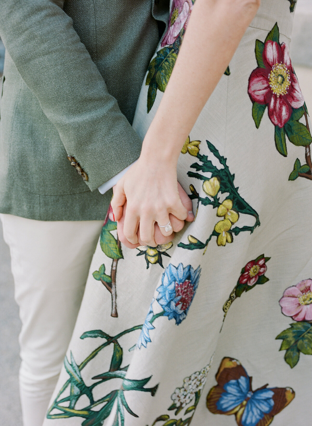 NY Wedding Photographer, Newport Wedding Photographer, Stephanie Vegliante, Oscar de la Renta dress, engagement outfits