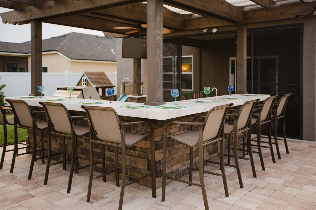 Pergola over outdoor kitchen in Jacksonville FL