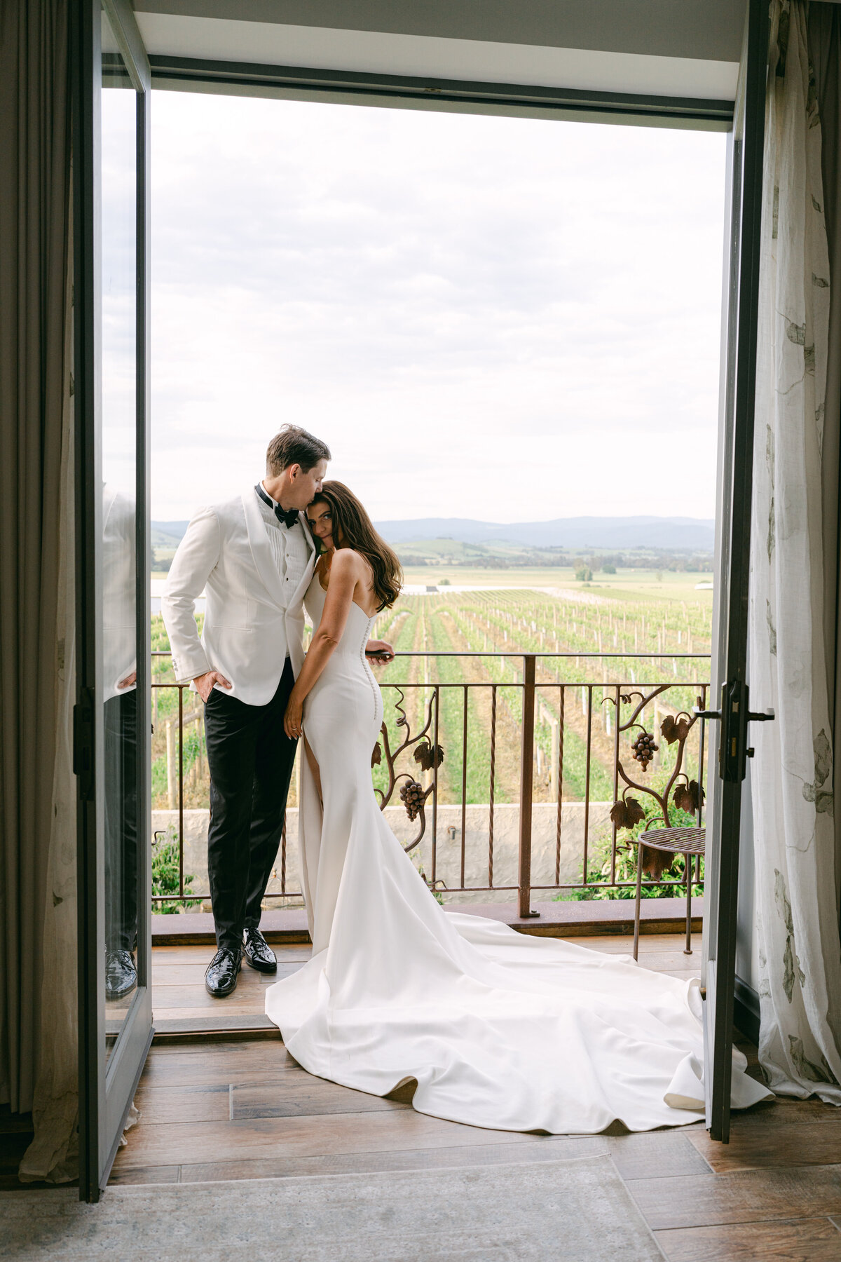 M+M - Couple Portraits-97
