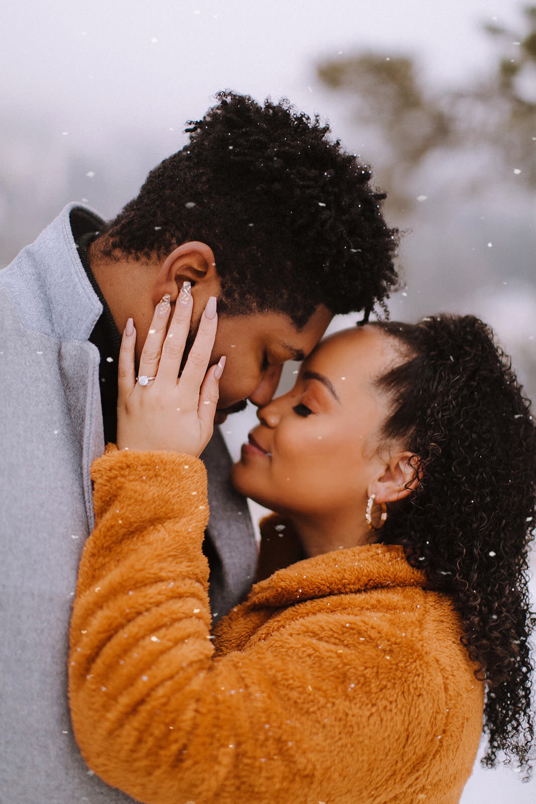 Rocky Mountain National Park Photographer Estes Park Photo Session Engagement Photo Spot Best Spot Pretty Photography Engaged Proposal Portraits Wedding Elope Elopement Destination Winter Snow Wintery Snowy Mountains RMNP Liz Osban Photography7