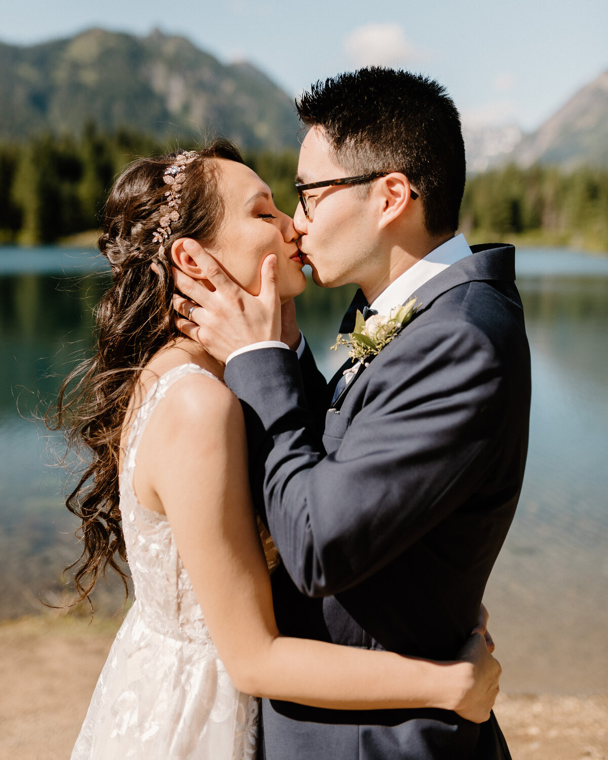 gold_creek_pond_snoqualmie_pass_elopement_5