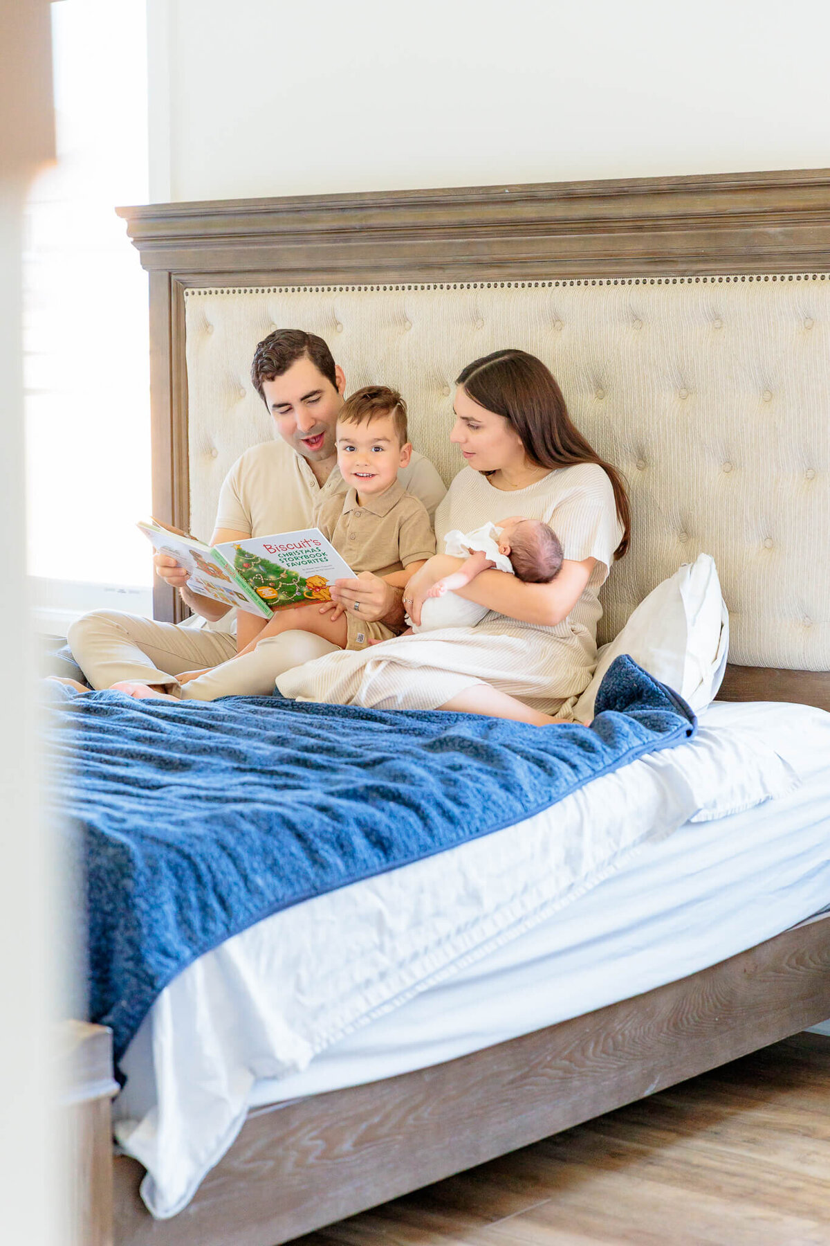 newborn-family-lifestyle-session-010