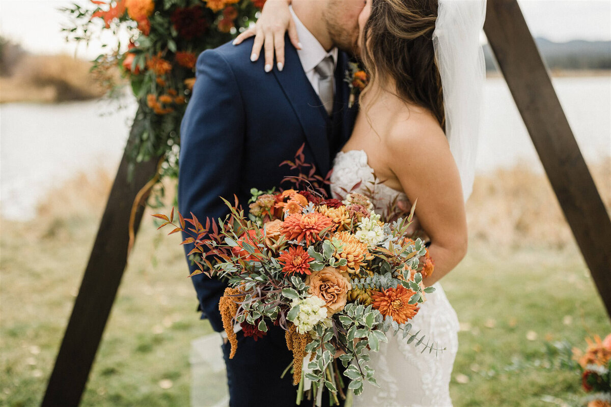 black-butte-ranch-sisters-oregon-wedding-007