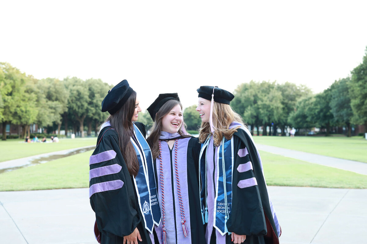 senior-college-high-school-graduation-photography-fort-worth-texas-dfw-portraits-pet-dog-home-150