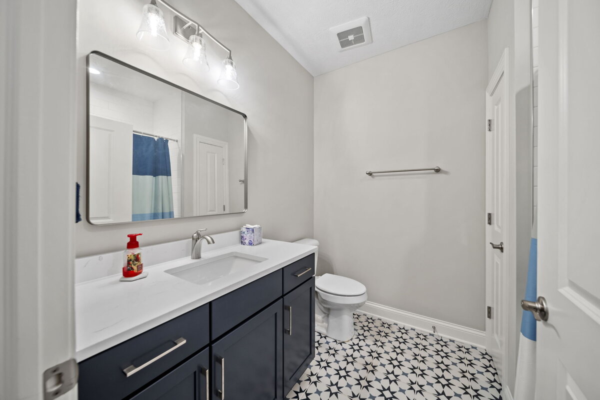 64-web-or-mls-A7403539